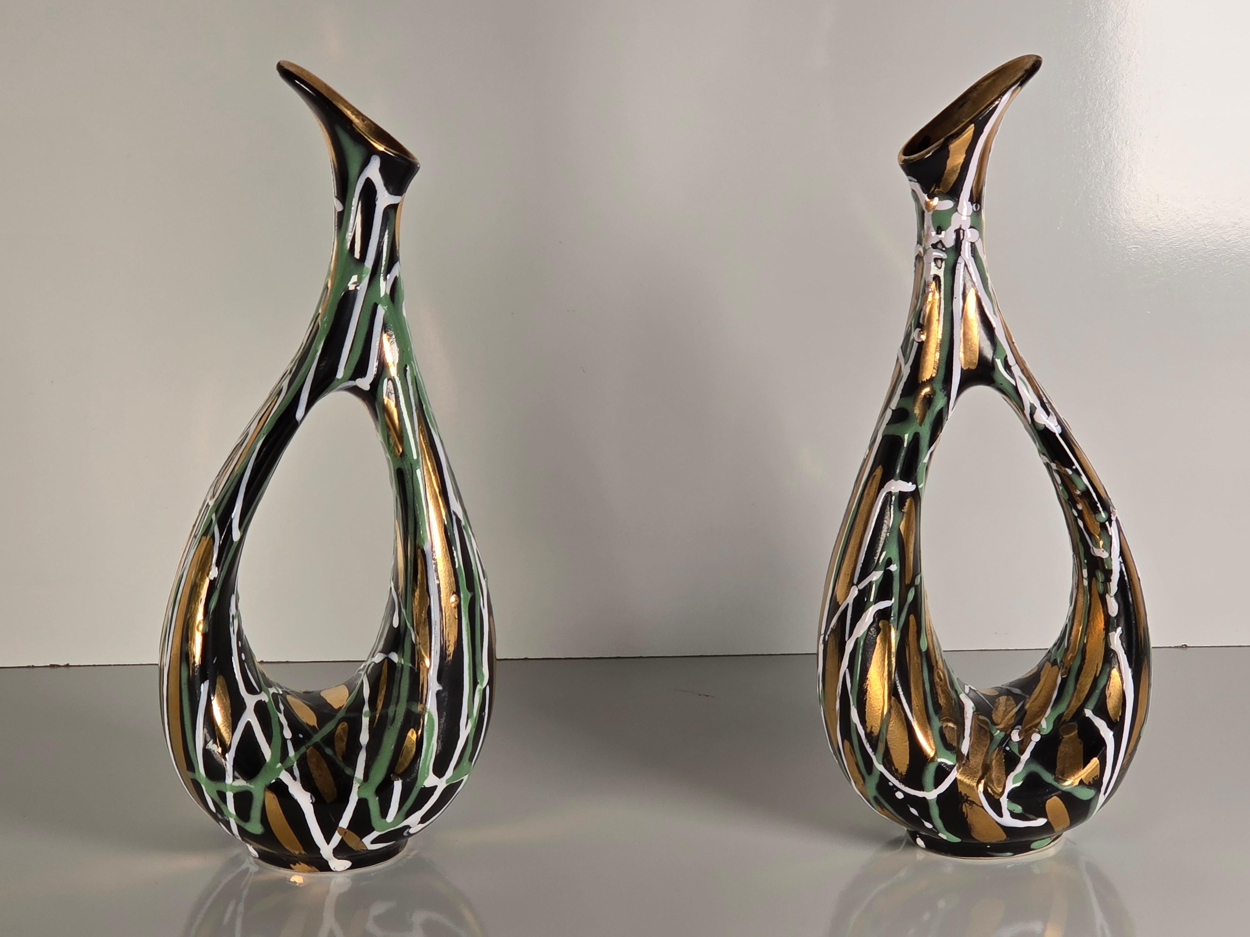 Italiano Coppia di vasi scultura italiani degli anni '60 in vendita
