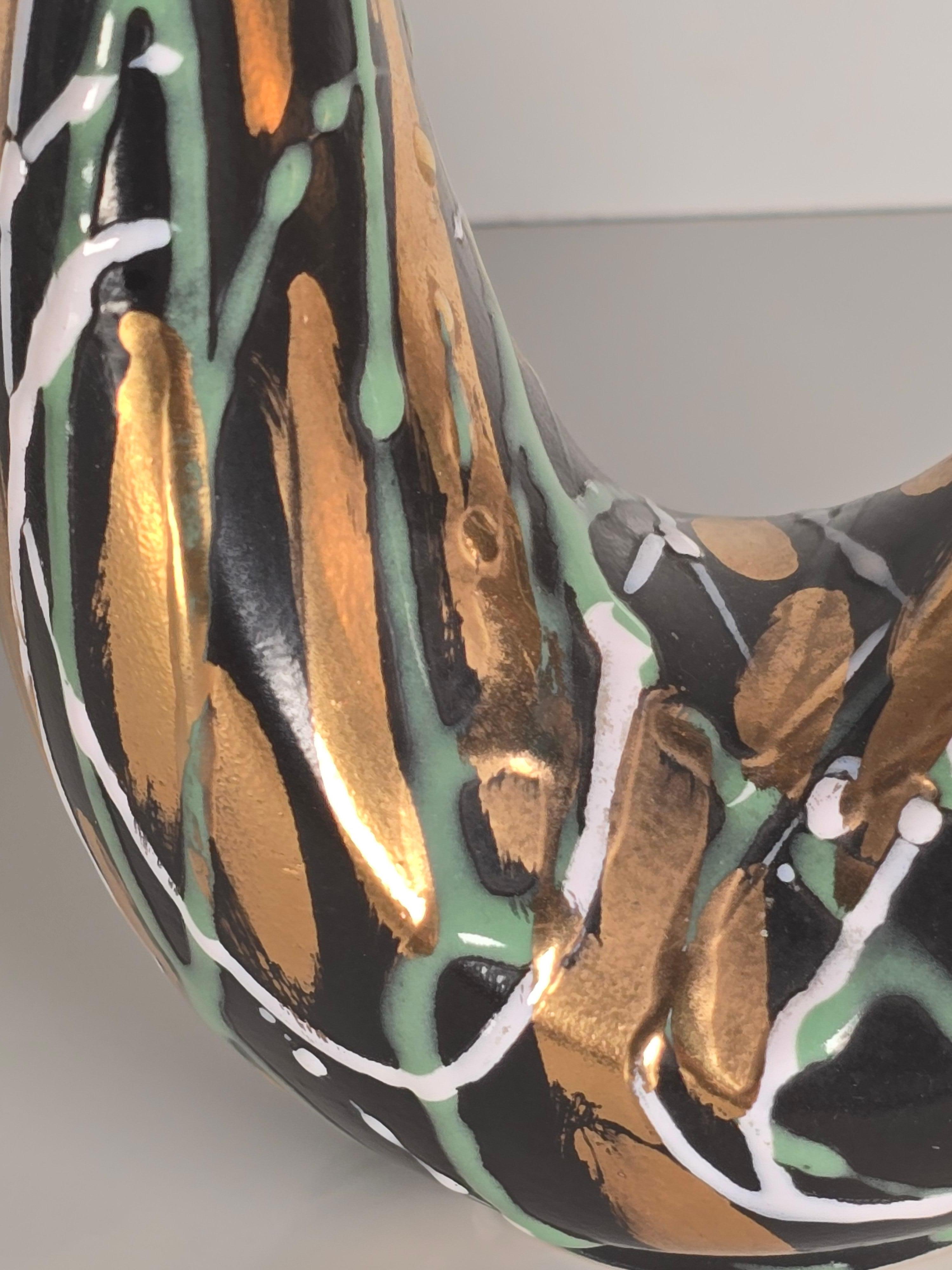 Oro Coppia di vasi scultura italiani degli anni '60 in vendita