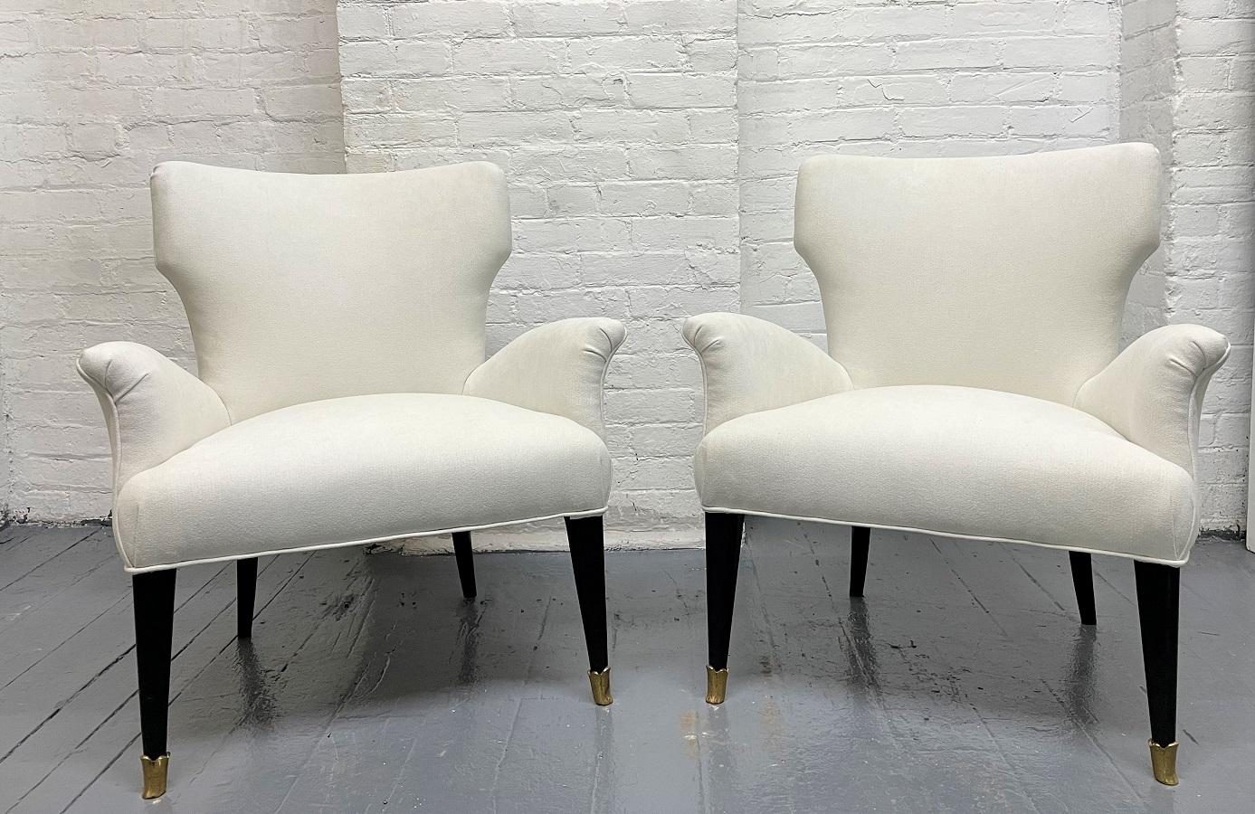 Mid-Century Modern Pair of 1960s Italian Small Slipper Chairs For Sale