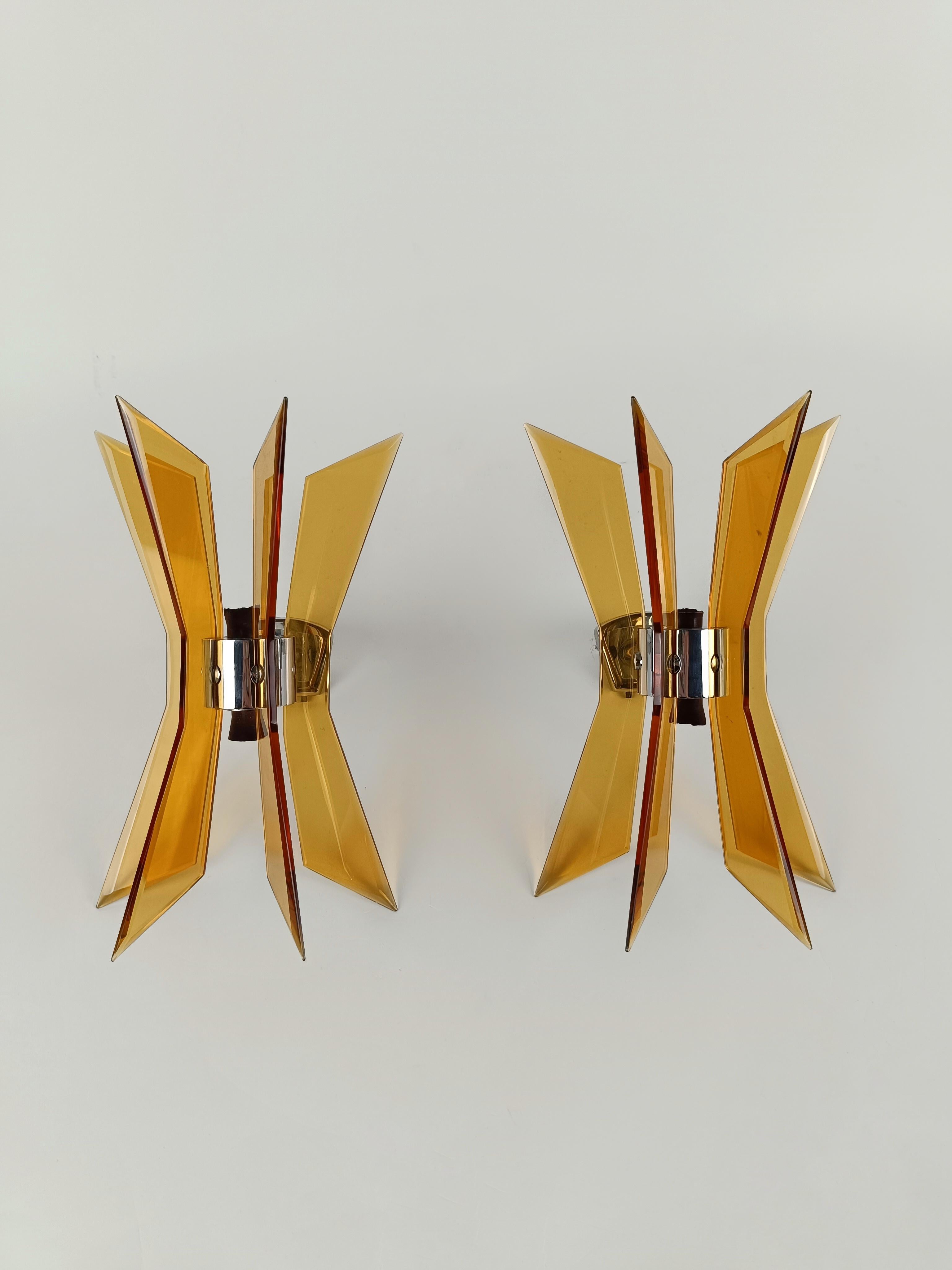 Pair of 1960s Italian Wall Lights in Chromed Metal and Beveled Yellow Glass  For Sale 5