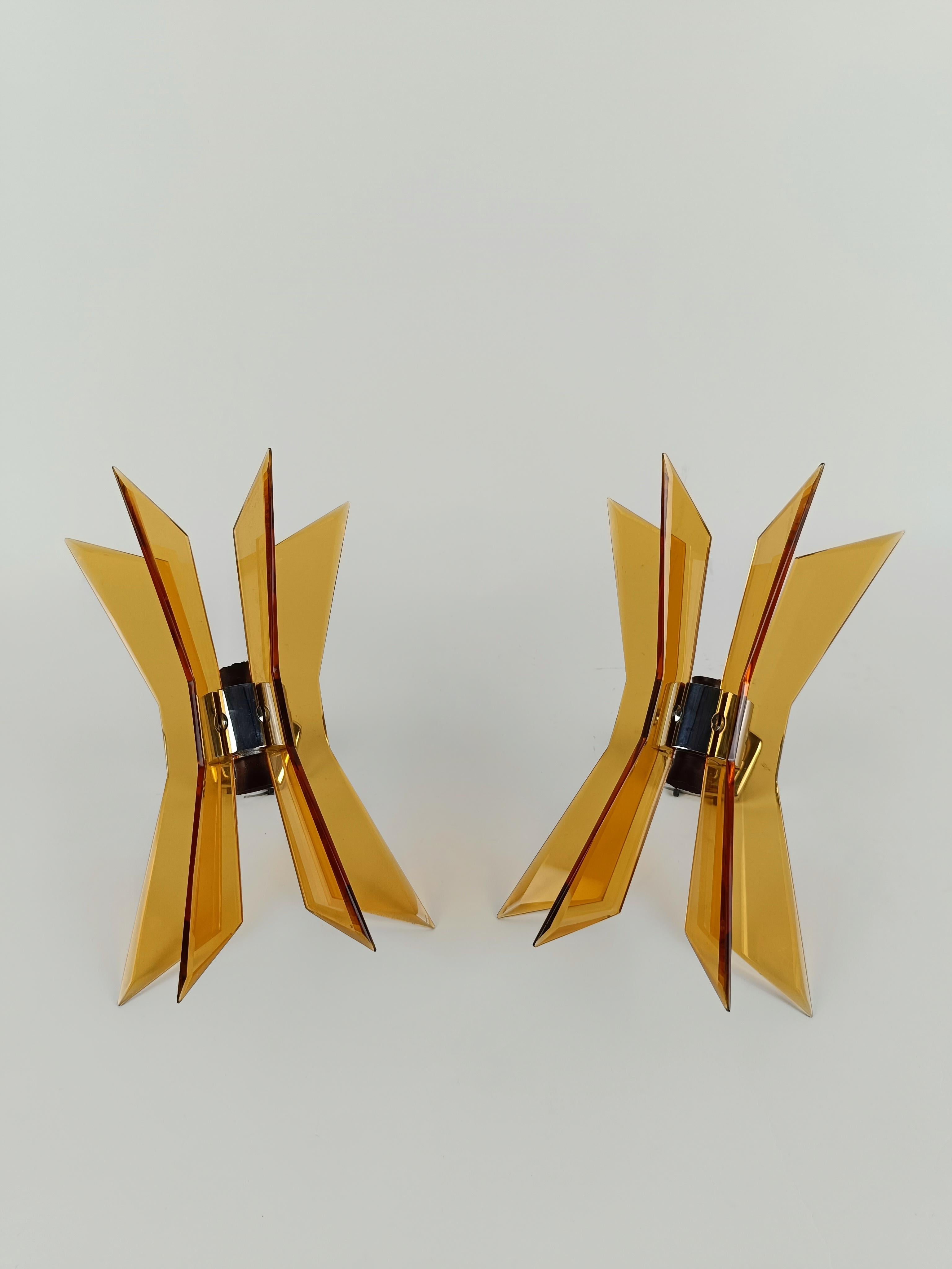 Space Age Pair of 1960s Italian Wall Lights in Chromed Metal and Beveled Yellow Glass  For Sale