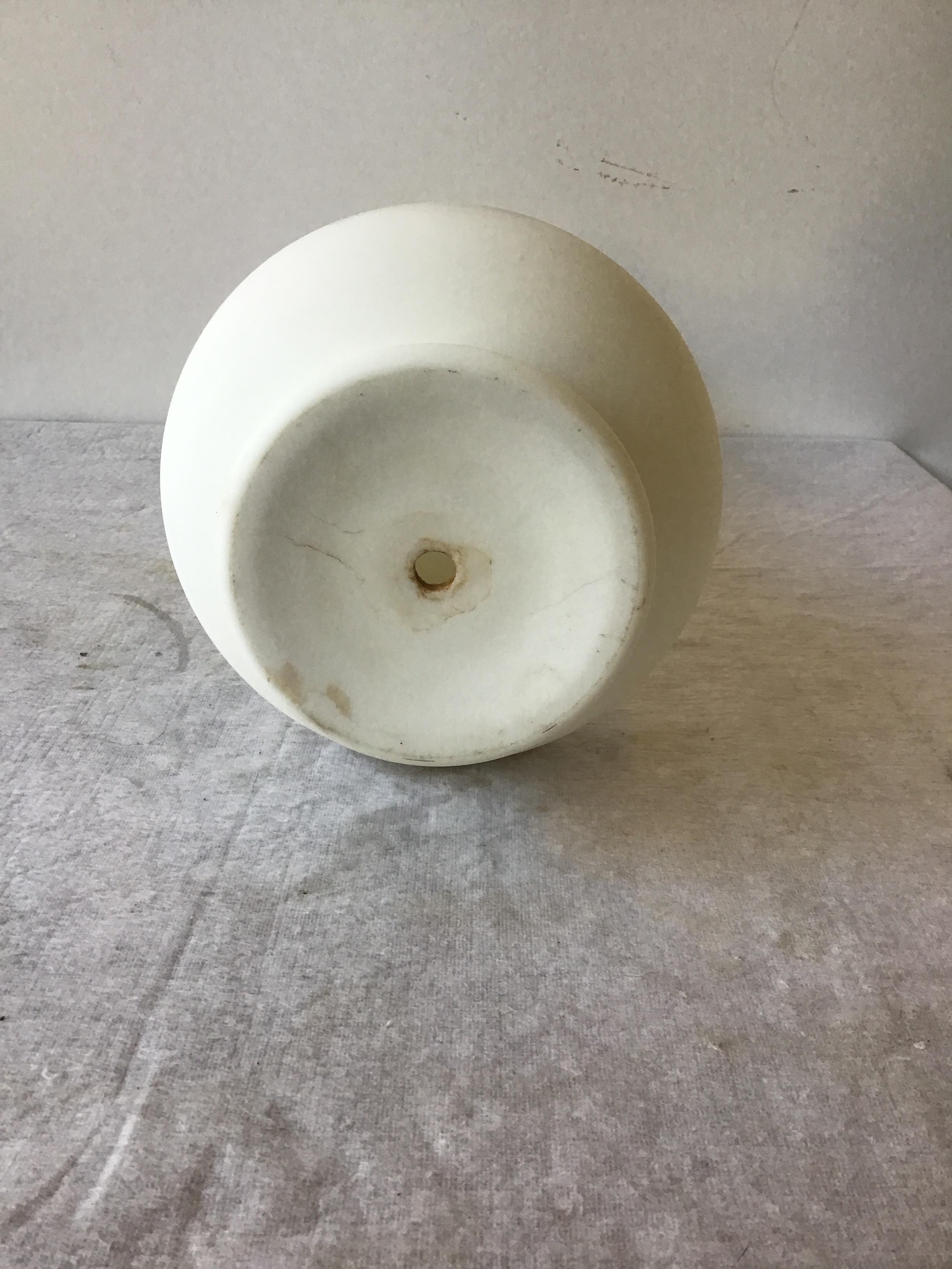 Pair of 1960s Italian White Frosted Glass Lamps For Sale 1