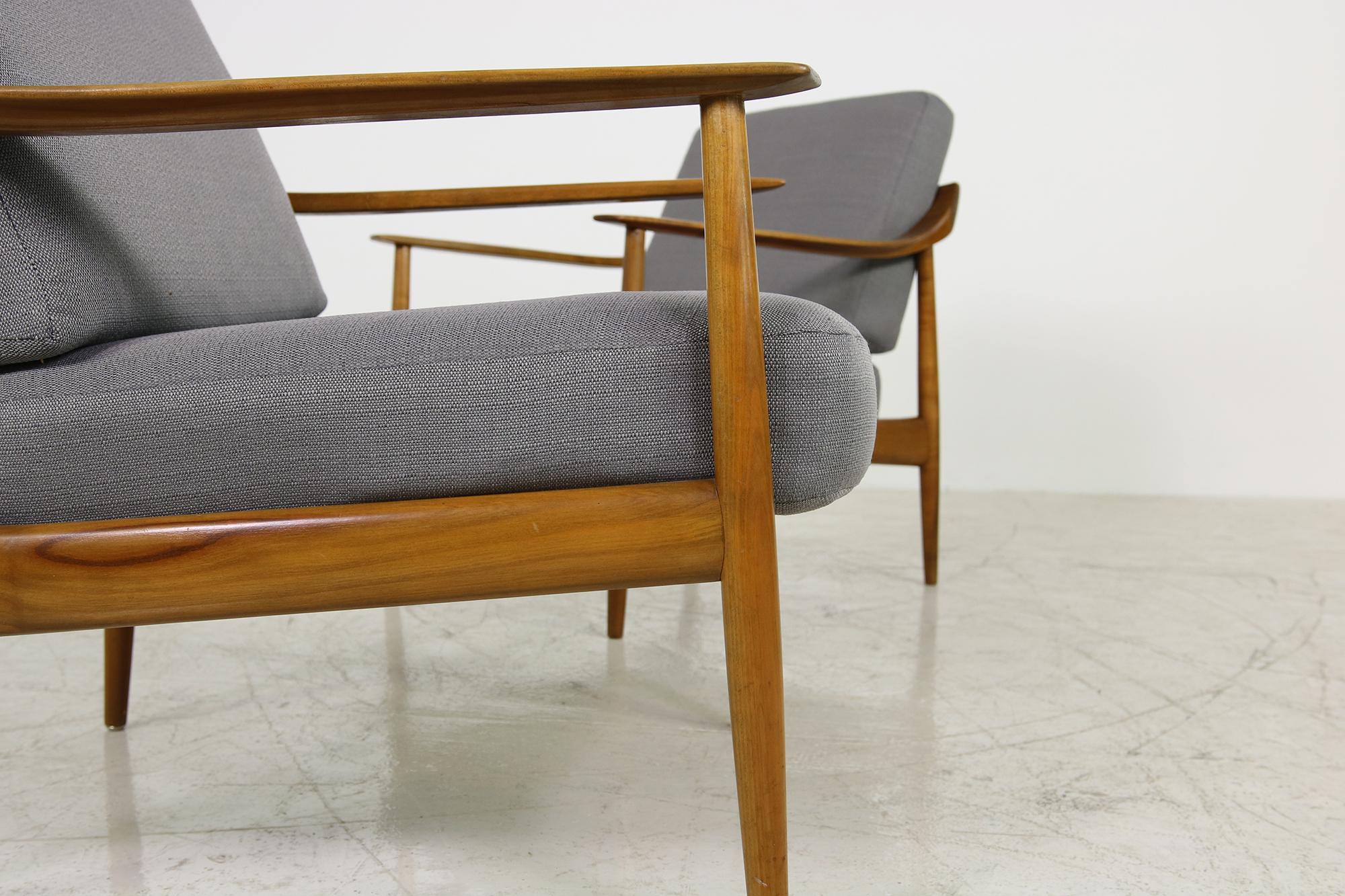 Mid-20th Century Pair of 1960s Knoll Easy Chairs, Lounge Chairs, Beechwood, Germany