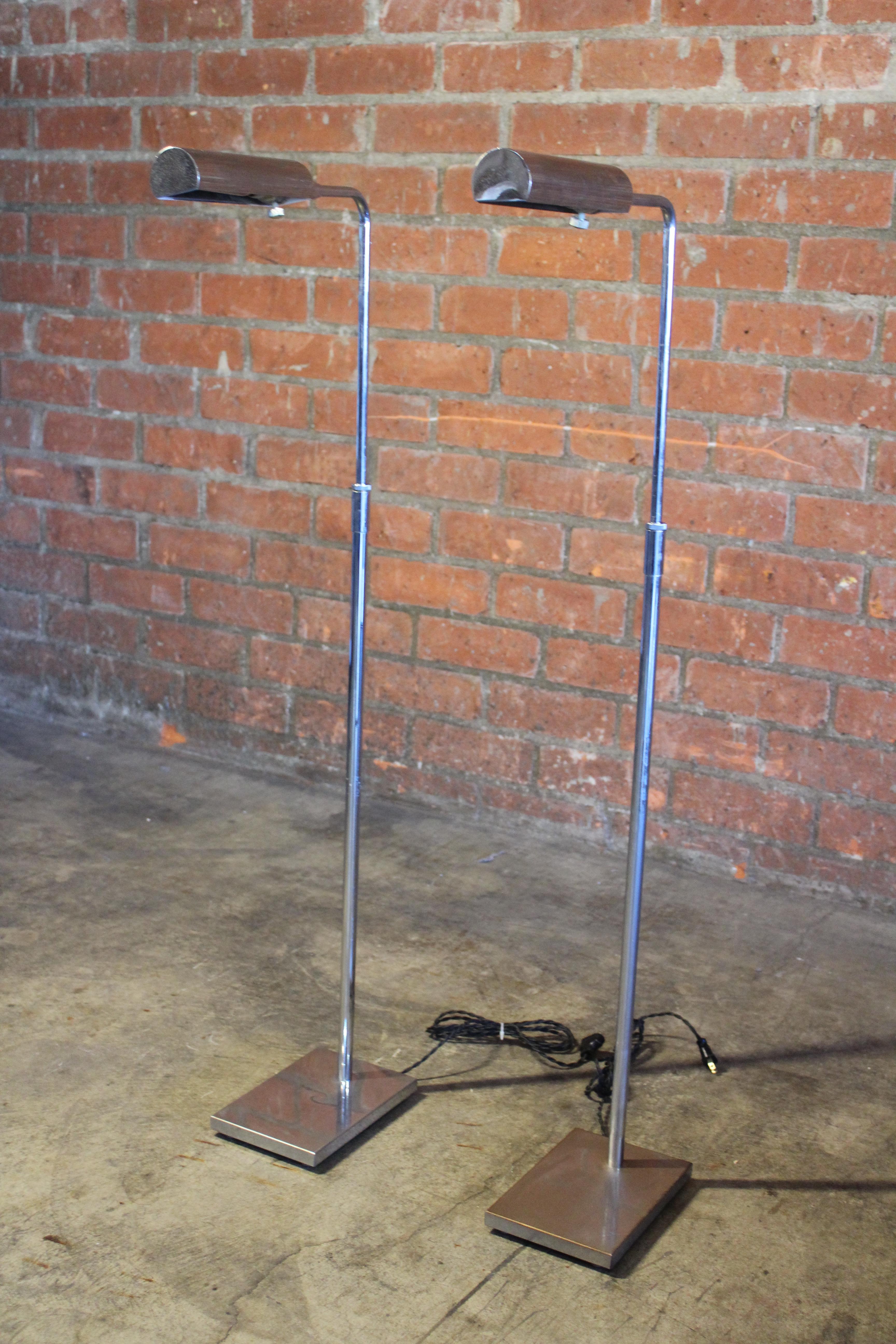 Pair of 1960s Koch & Lowy Pharmacy Lamps, Sold Individually 3