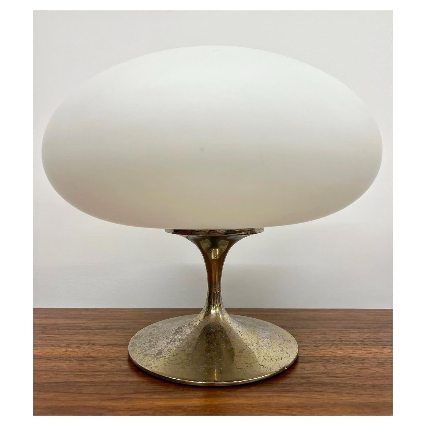 Pair of 1960s Laurel V-809 “Mushroom” Lamps In Good Condition In Raleigh, NC