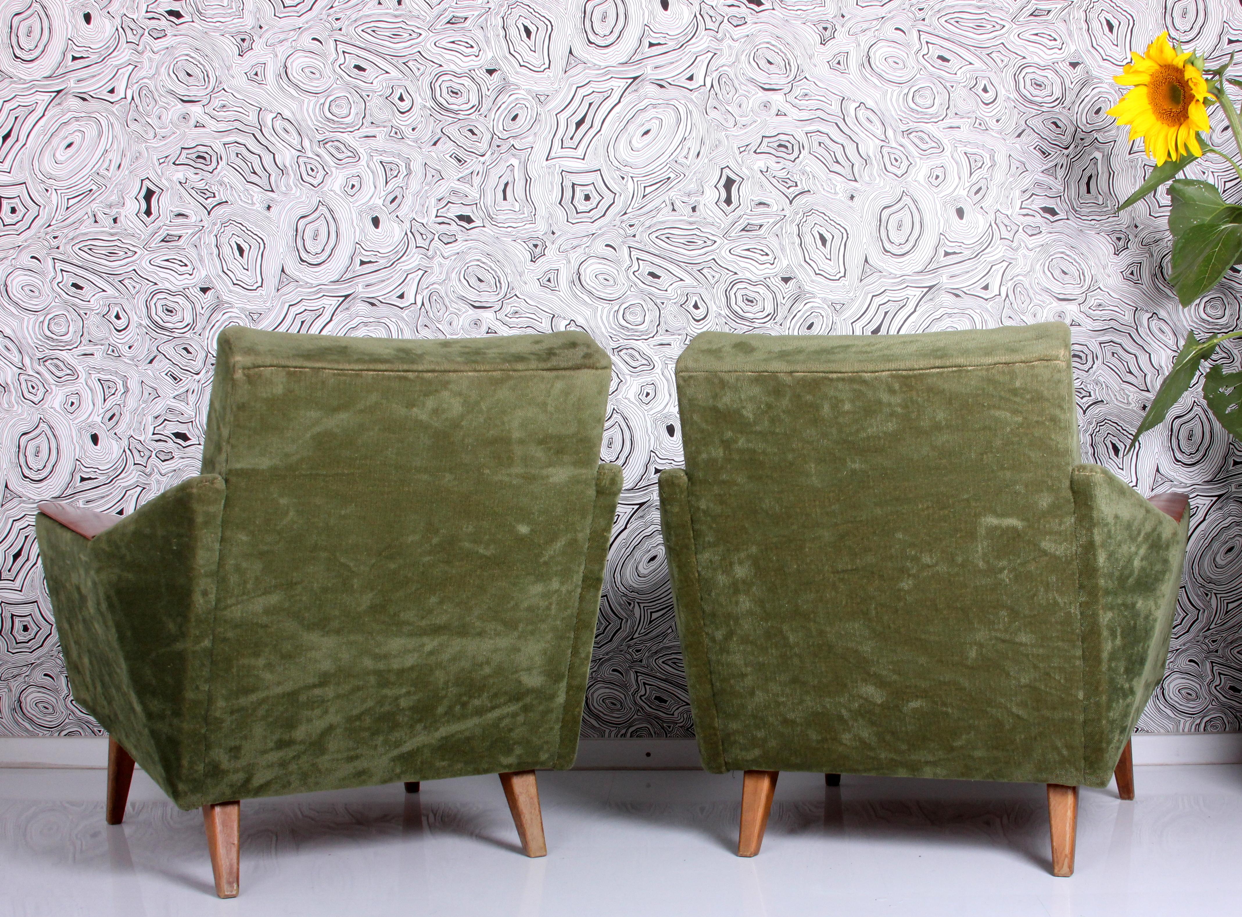 pair of 1960s lounge chairs green velvet - beech WG solid make uph. easy chairs  For Sale 5