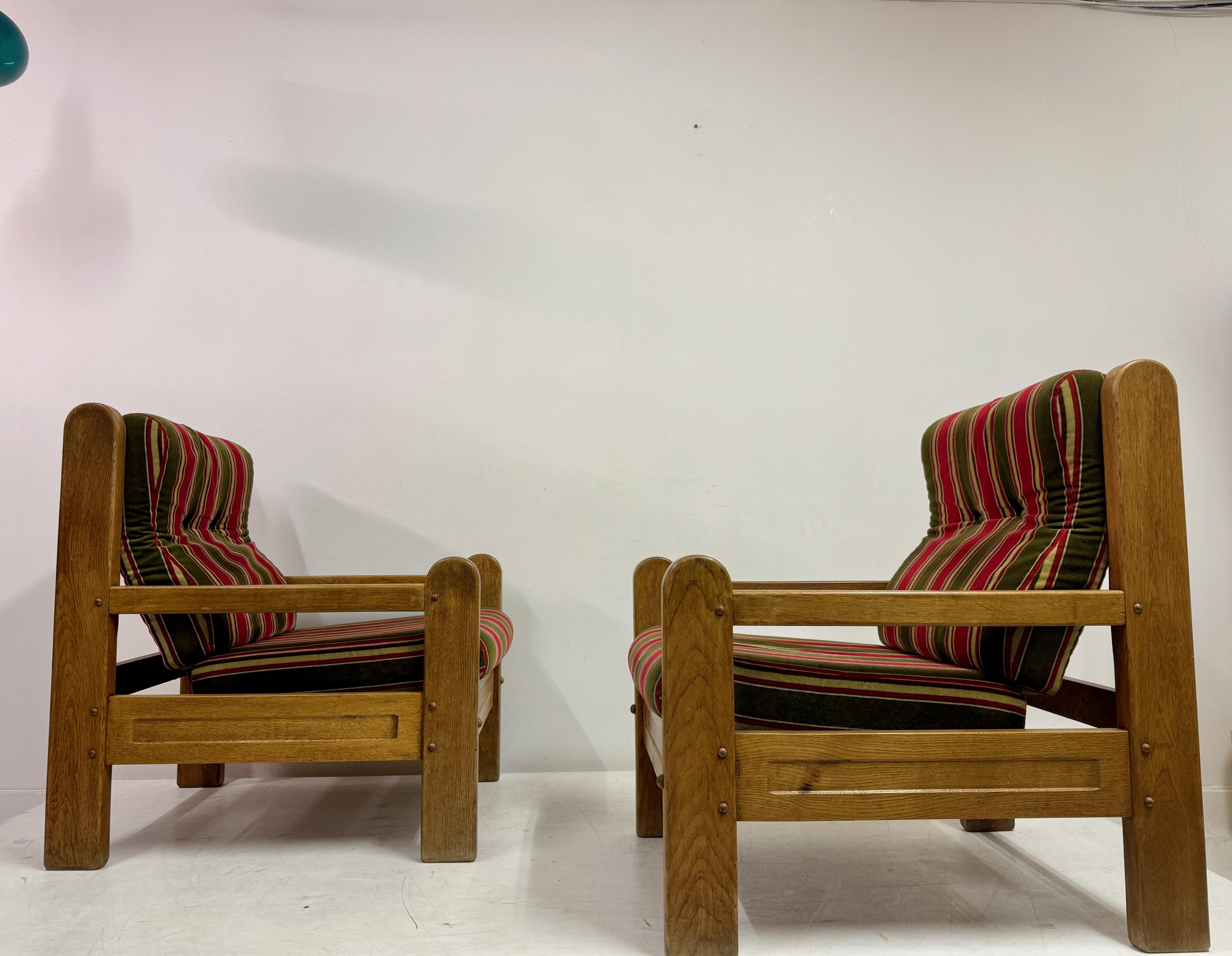 Pair of 1960s Mid-Century Chunky Armchairs For Sale 3