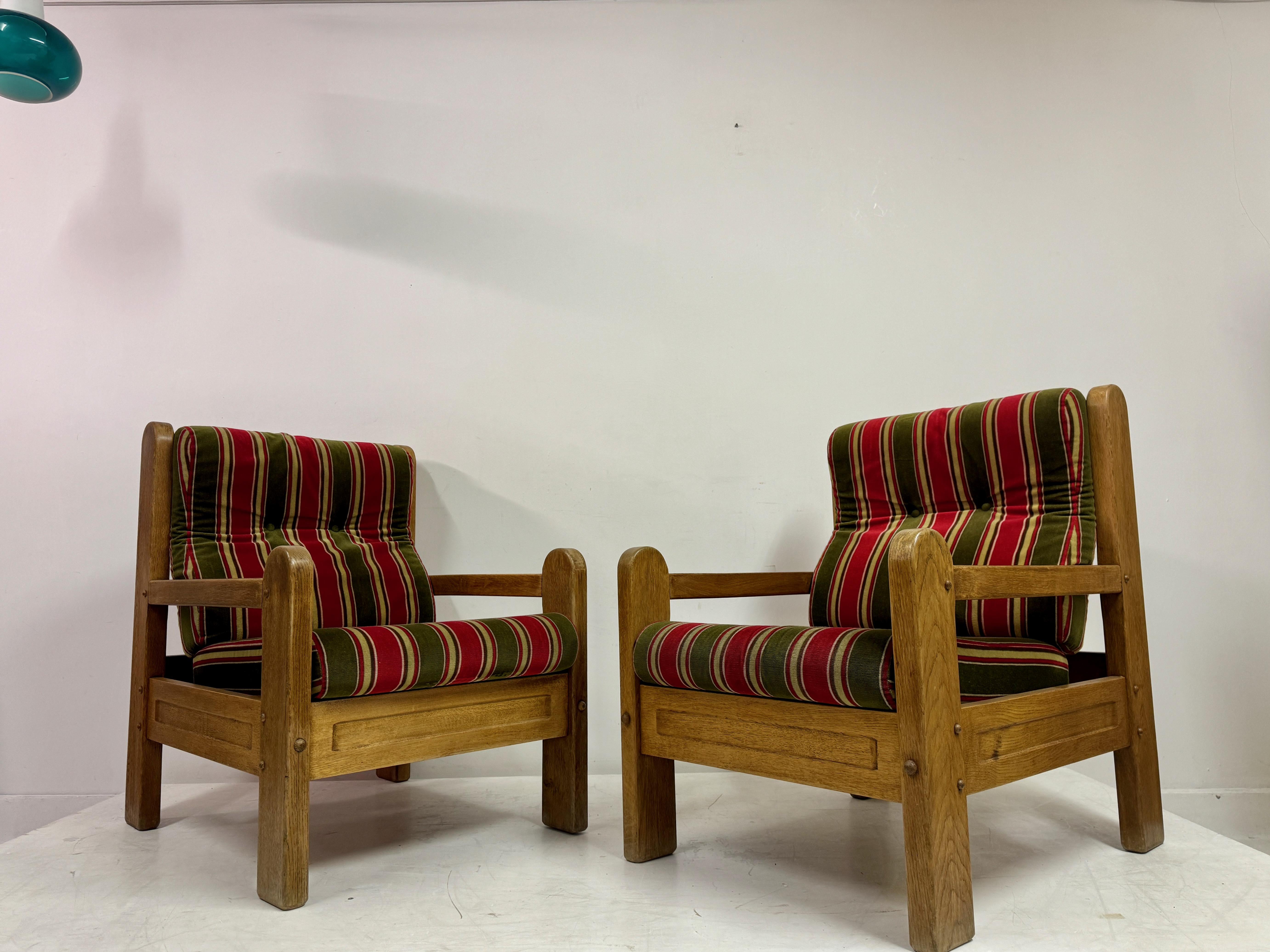 Oak Pair of 1960s Mid-Century Chunky Armchairs For Sale