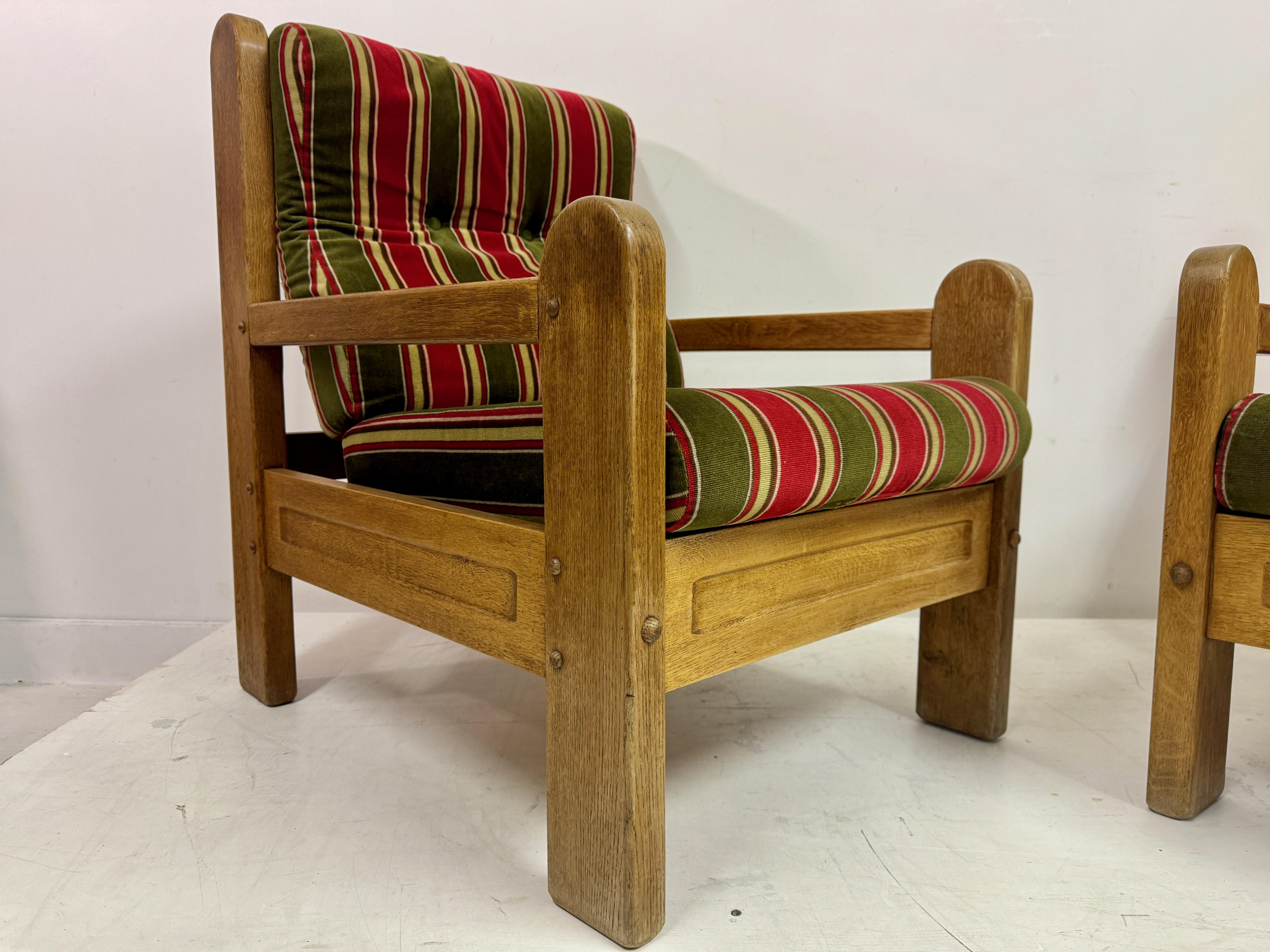 Pair of 1960s Mid-Century Chunky Armchairs For Sale 2