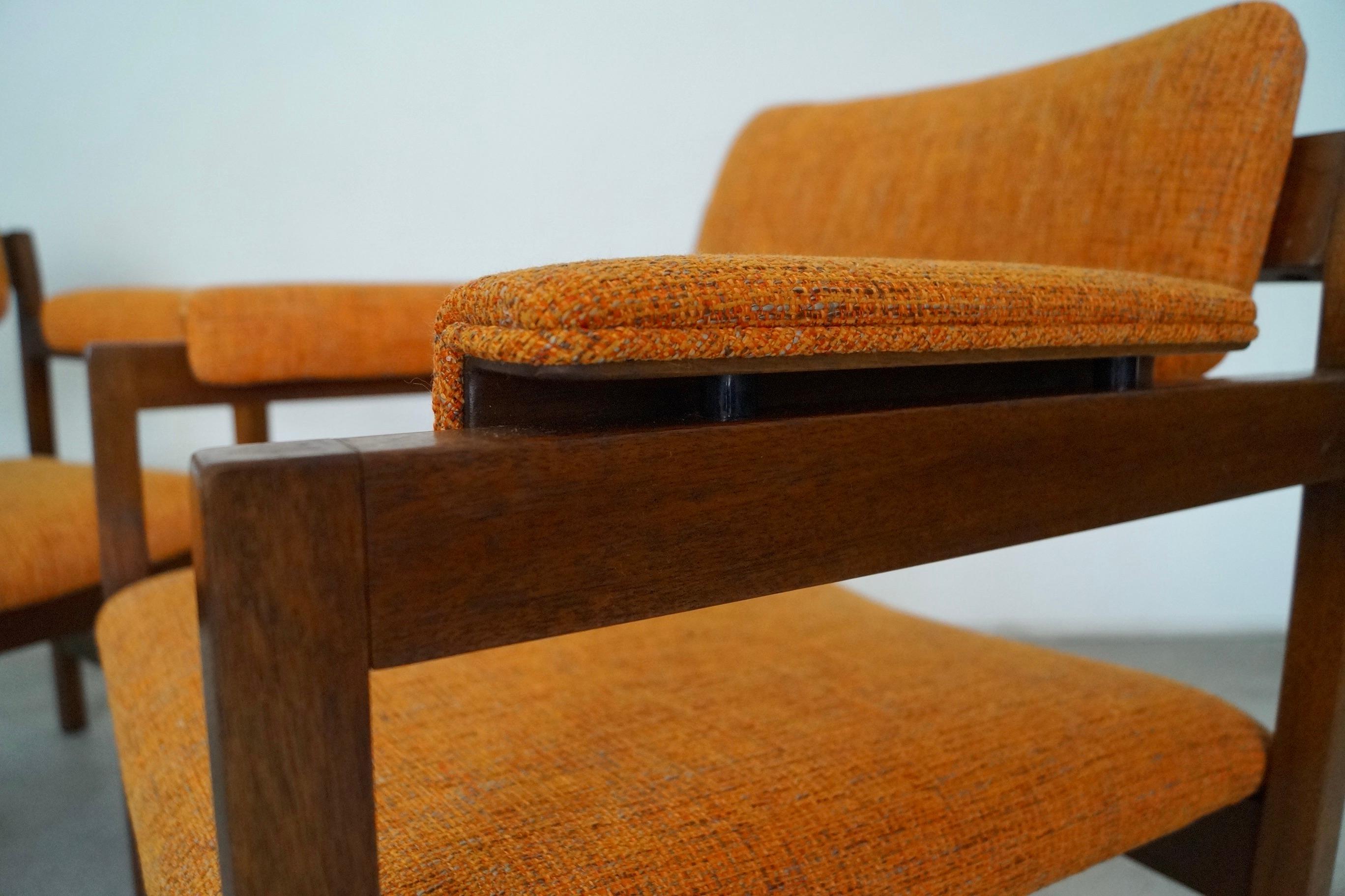 Paire de fauteuils de style mi-siècle moderne des années 1960 en tissu Knoll en vente 7