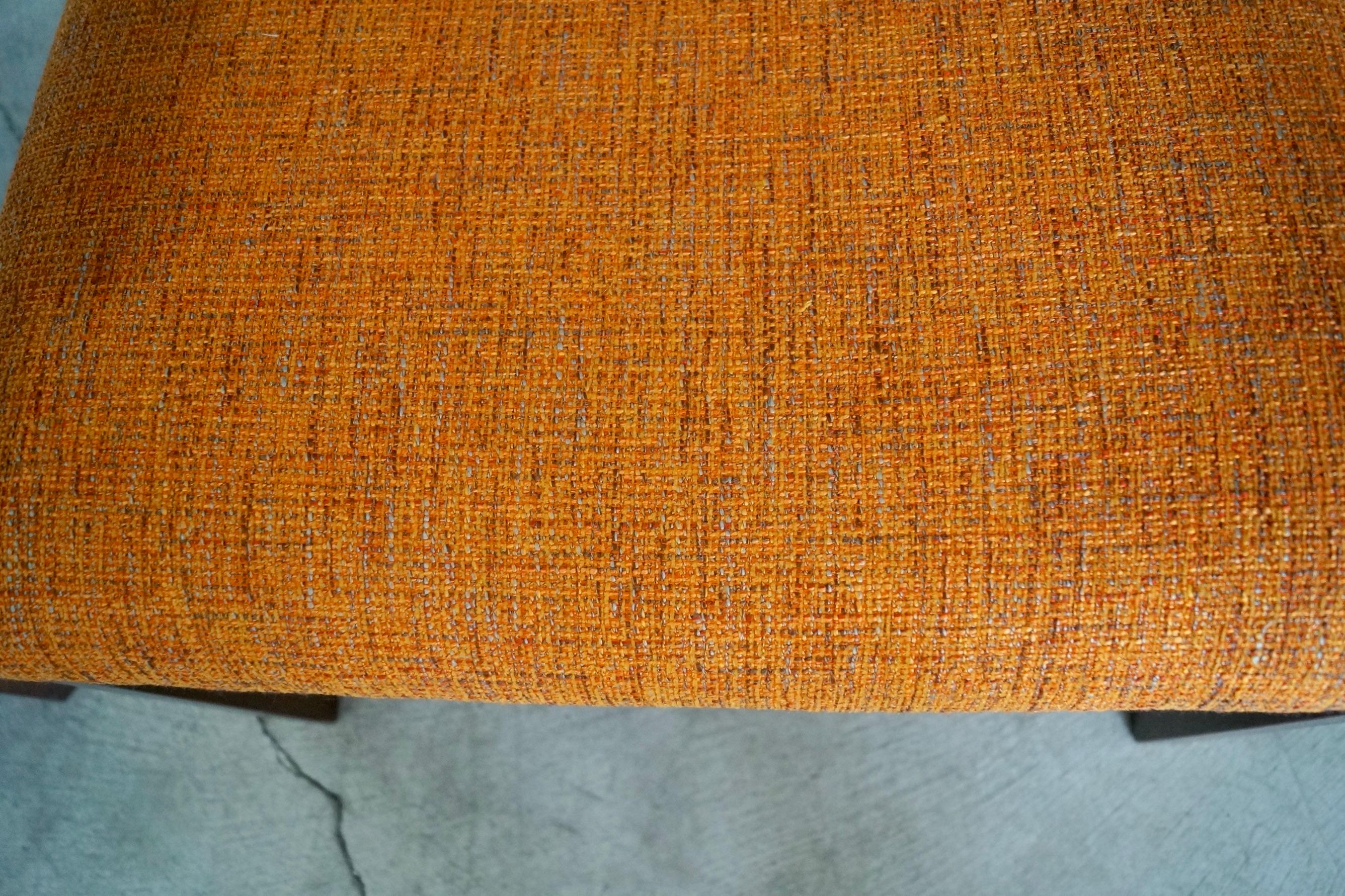 Pair of 1960s Mid-Century Modern Armchairs in Knoll Fabric For Sale 12