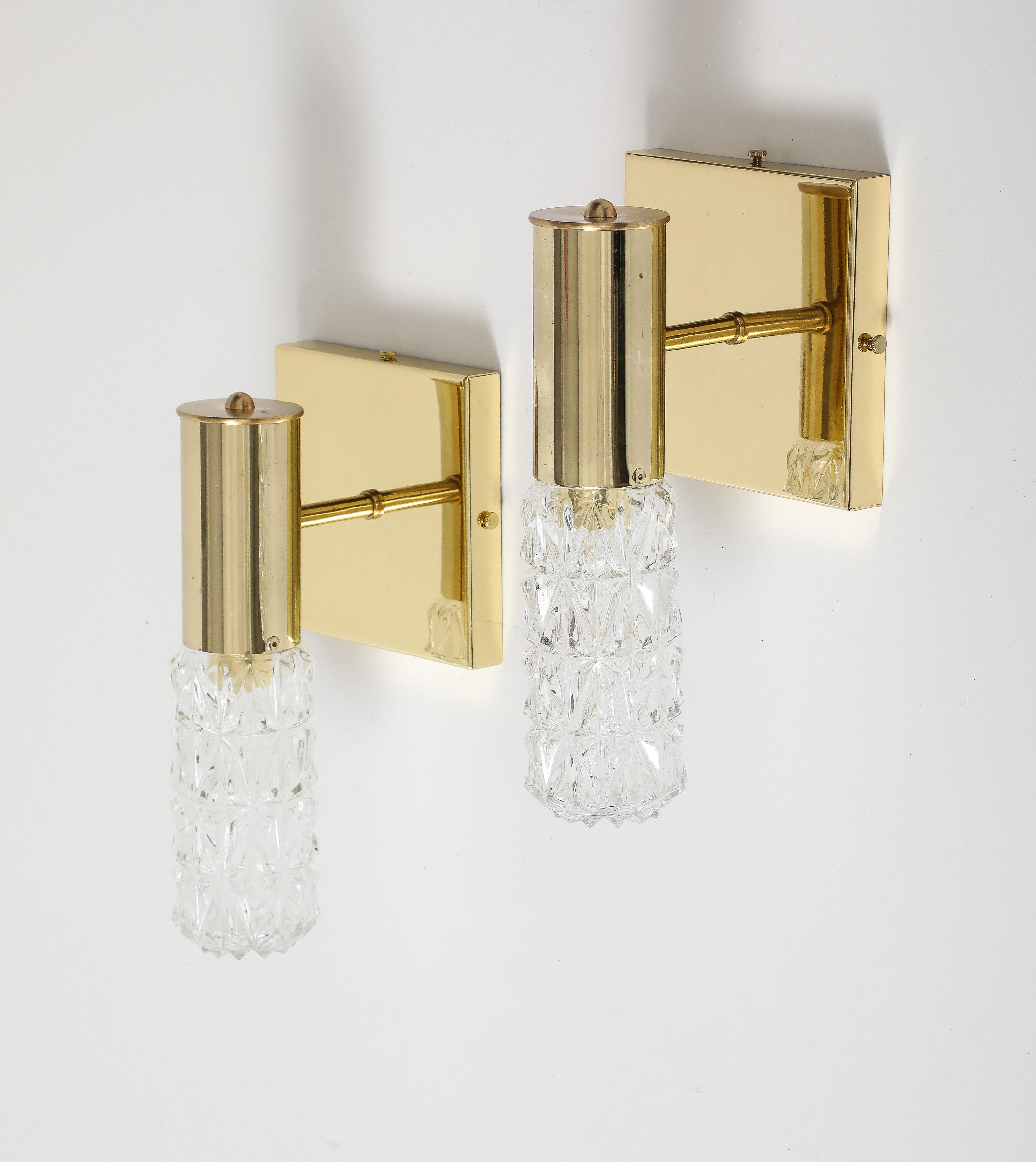 Pair of 1960's Minimalist Brass and Faceted Crystal Wall Sconces by Doria. For Sale 4