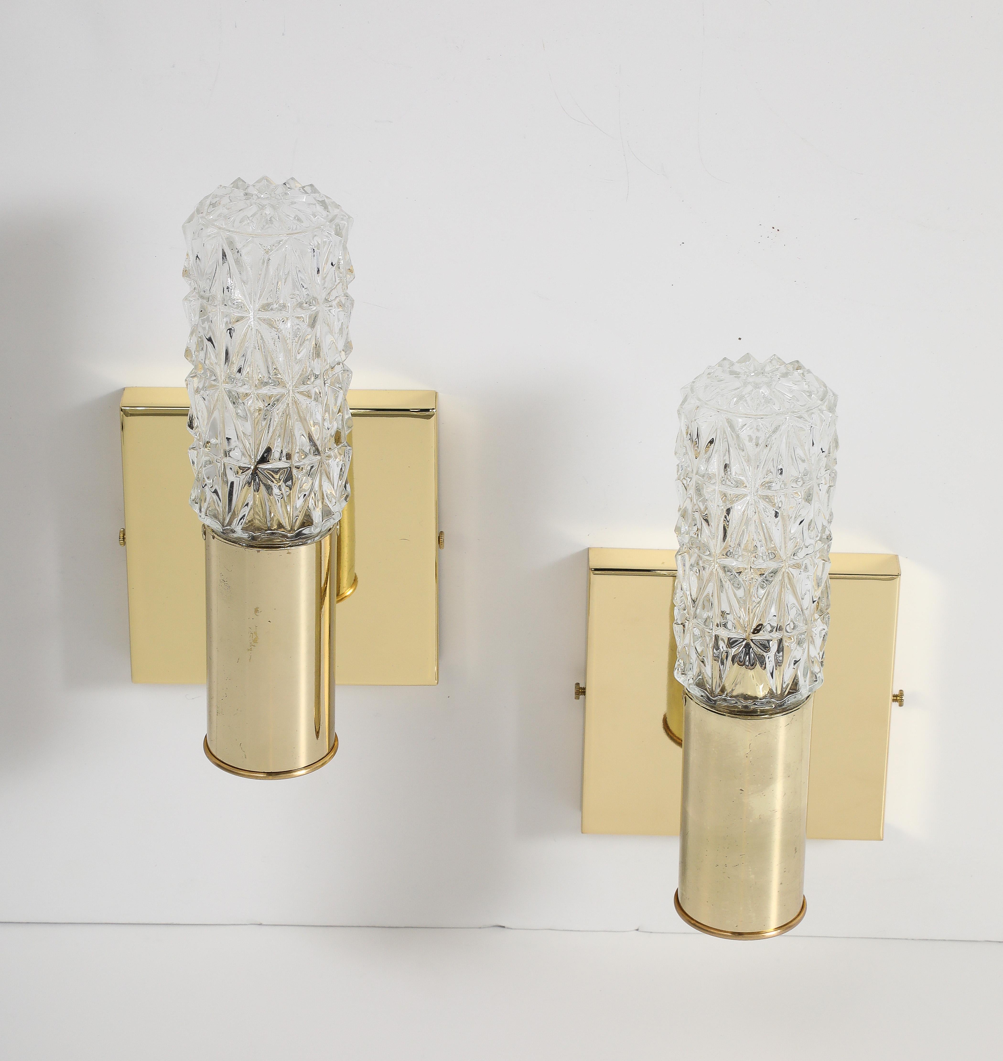 Pair of 1960's Minimalist Brass and Faceted Crystal Wall Sconces by Doria. In Excellent Condition For Sale In New York, NY