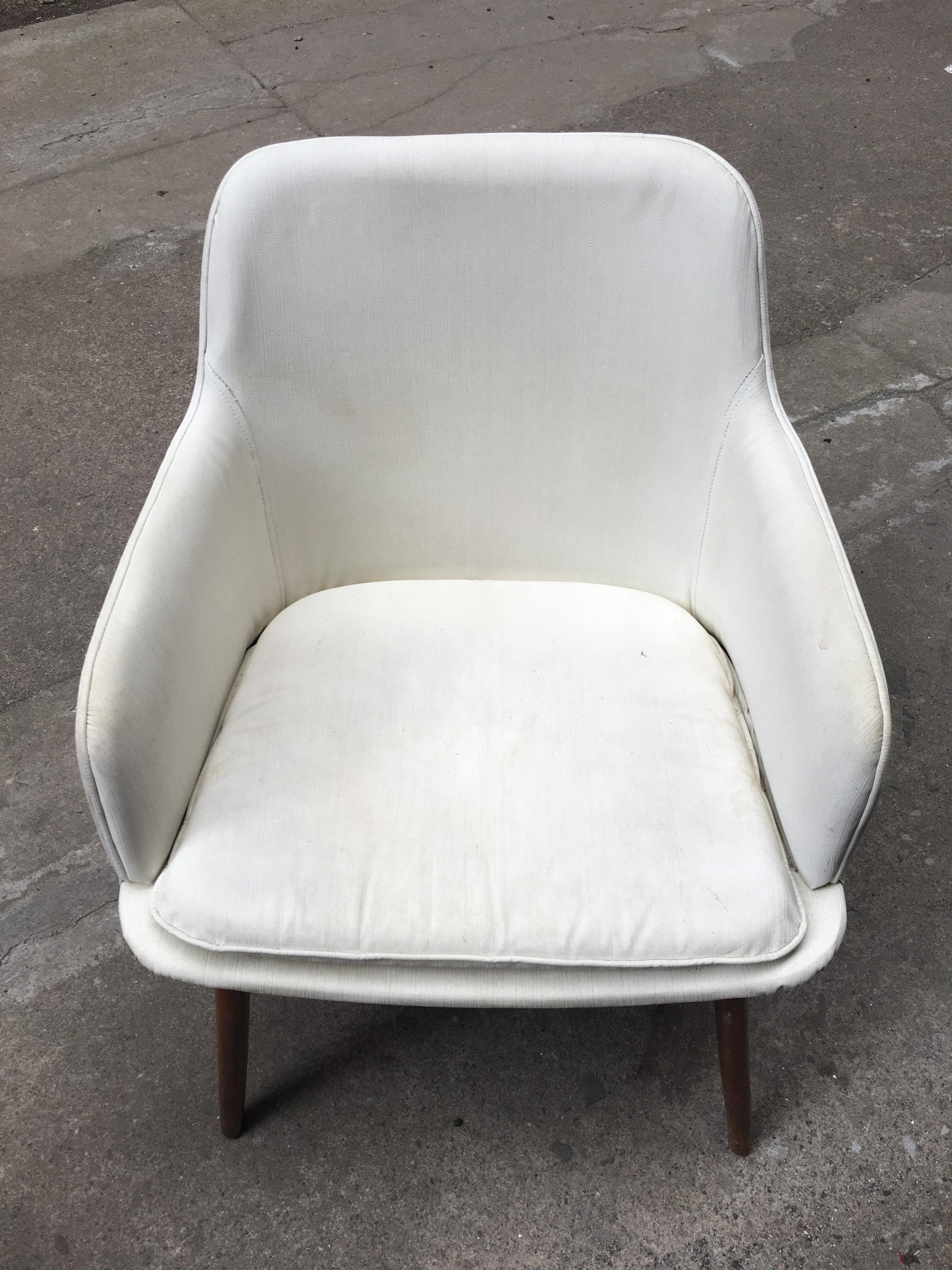 Pair of 1960s Modernist Armchairs 4