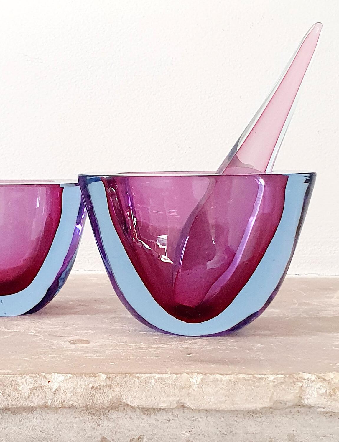 Mid-20th Century Pair of 1960s Italian Pink Murano Glass Flavio Poli Bowls with Glass Pestle