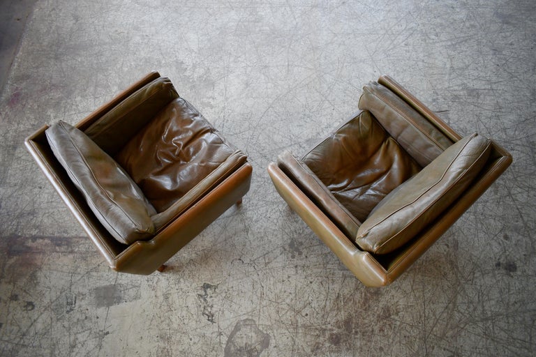 Pair of 1960's Olive Brown Leather Lounge Chairs with Ottoman by Illum Wikkelsø For Sale 3