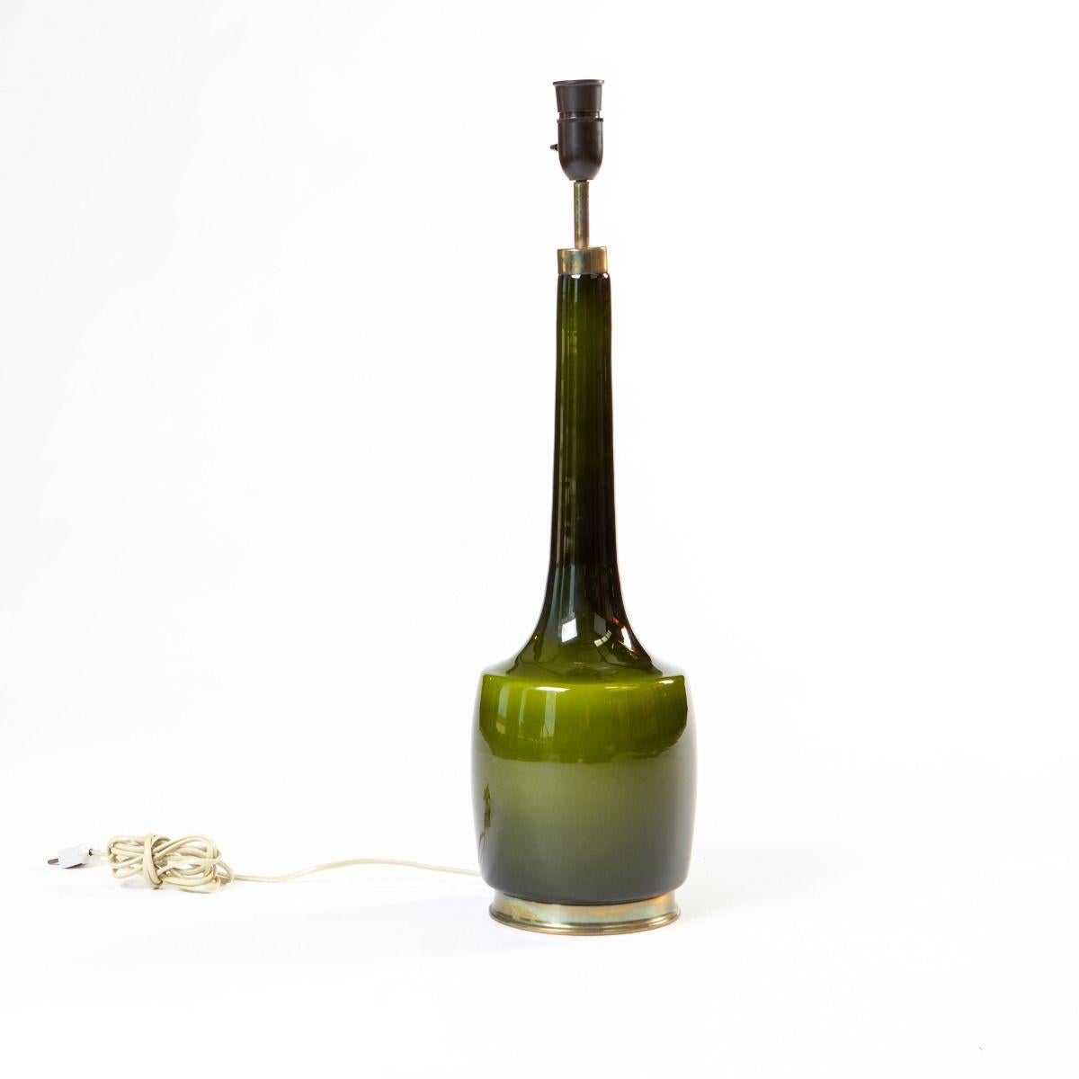Paire de lampes de table en verre vert olive des années 1960 par Svend Åge Holm Sørensen en vente 2