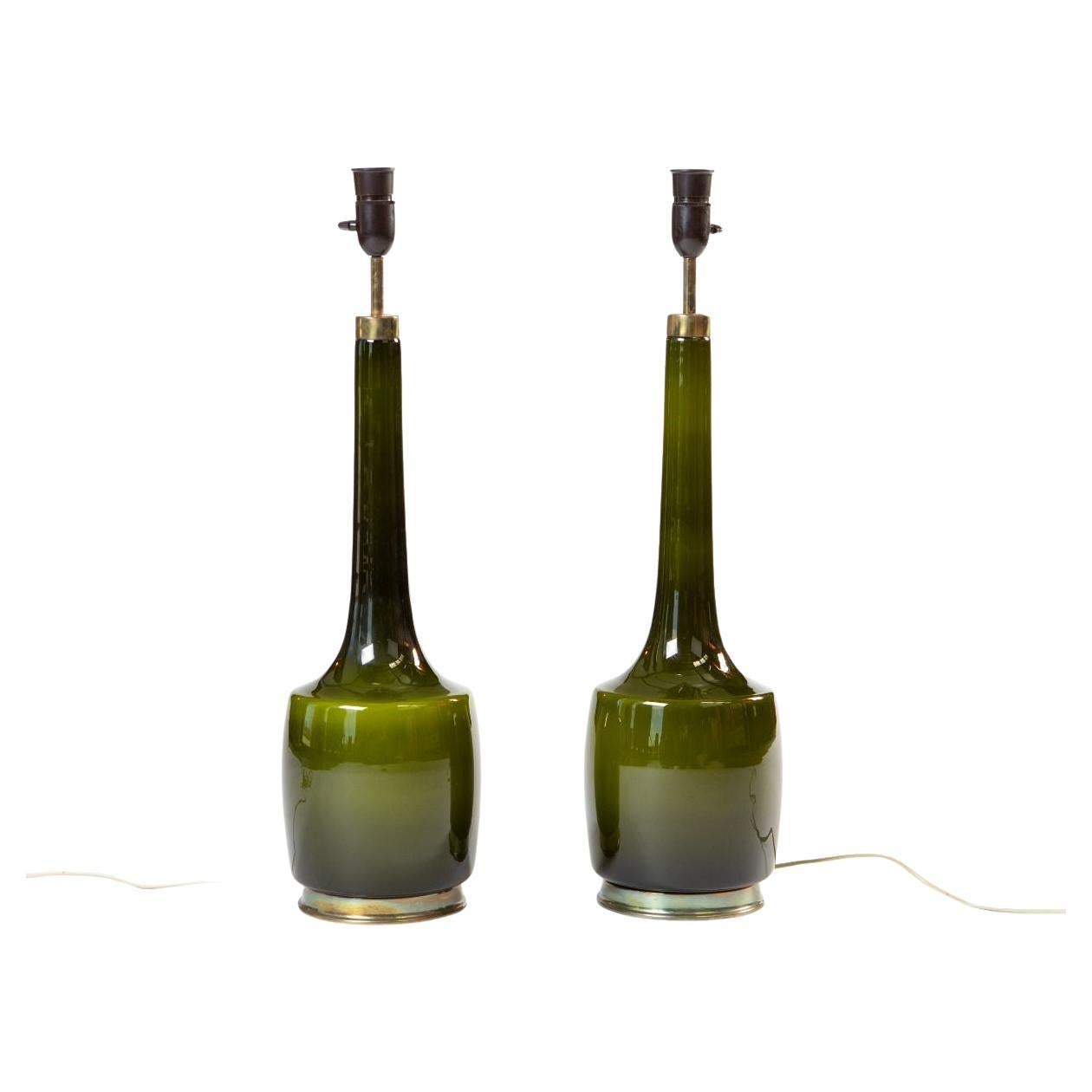 Paire de lampes de table en verre vert olive des années 1960 par Svend Åge Holm Sørensen