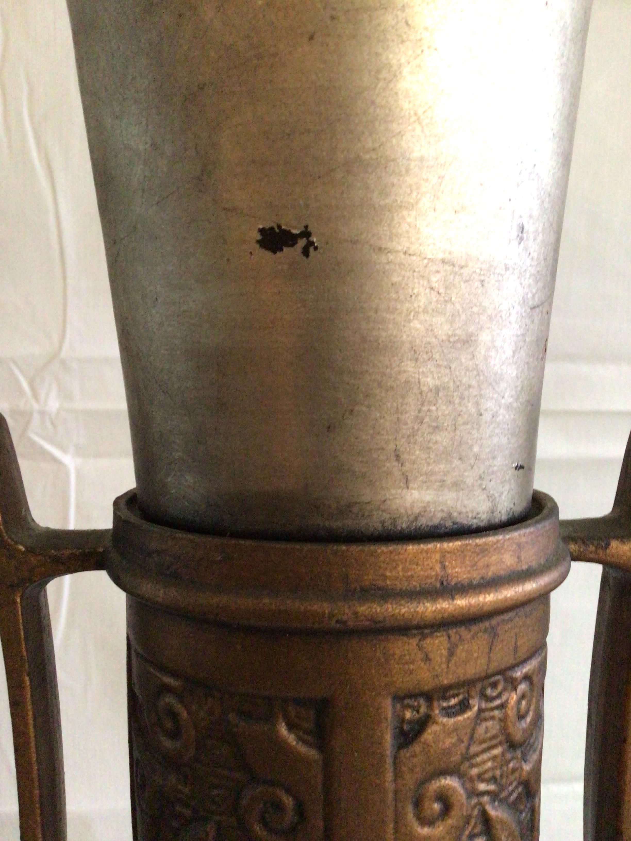 Pair of 1960s Painted Metal and Brass Asian Style Lamps For Sale 8