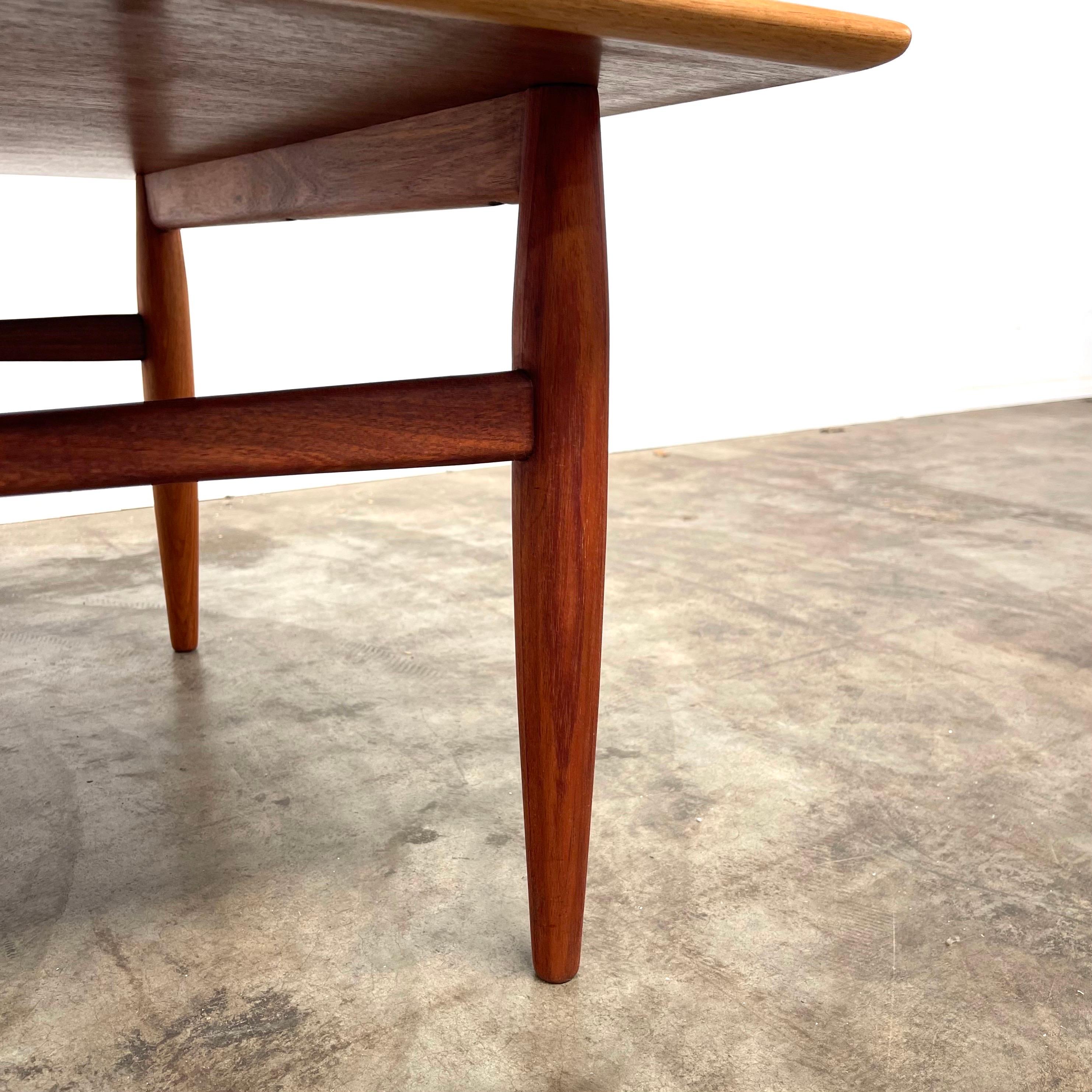 Pair of 1960's Parker Teak Coffee tables For Sale 2