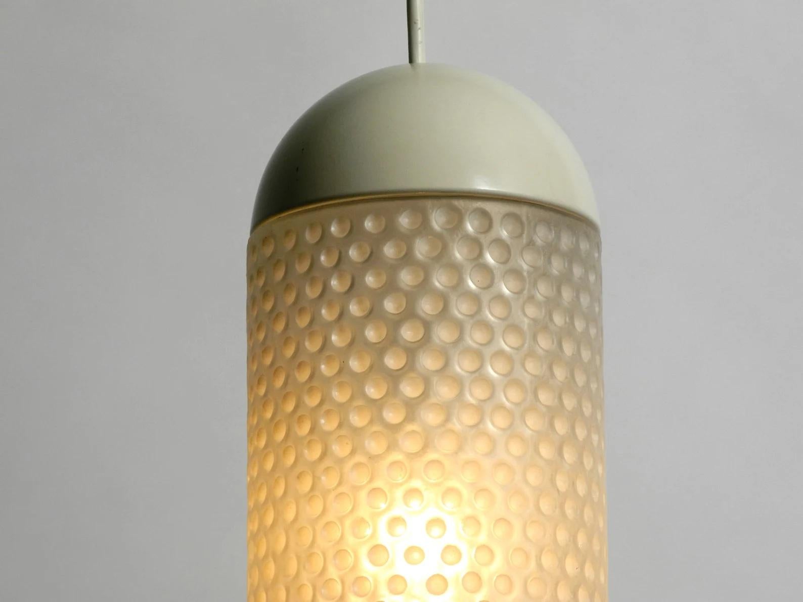 Paire de lampes à suspension en verre Putzler des années 1960 au design de l'ère spatiale Bon état - En vente à München, DE