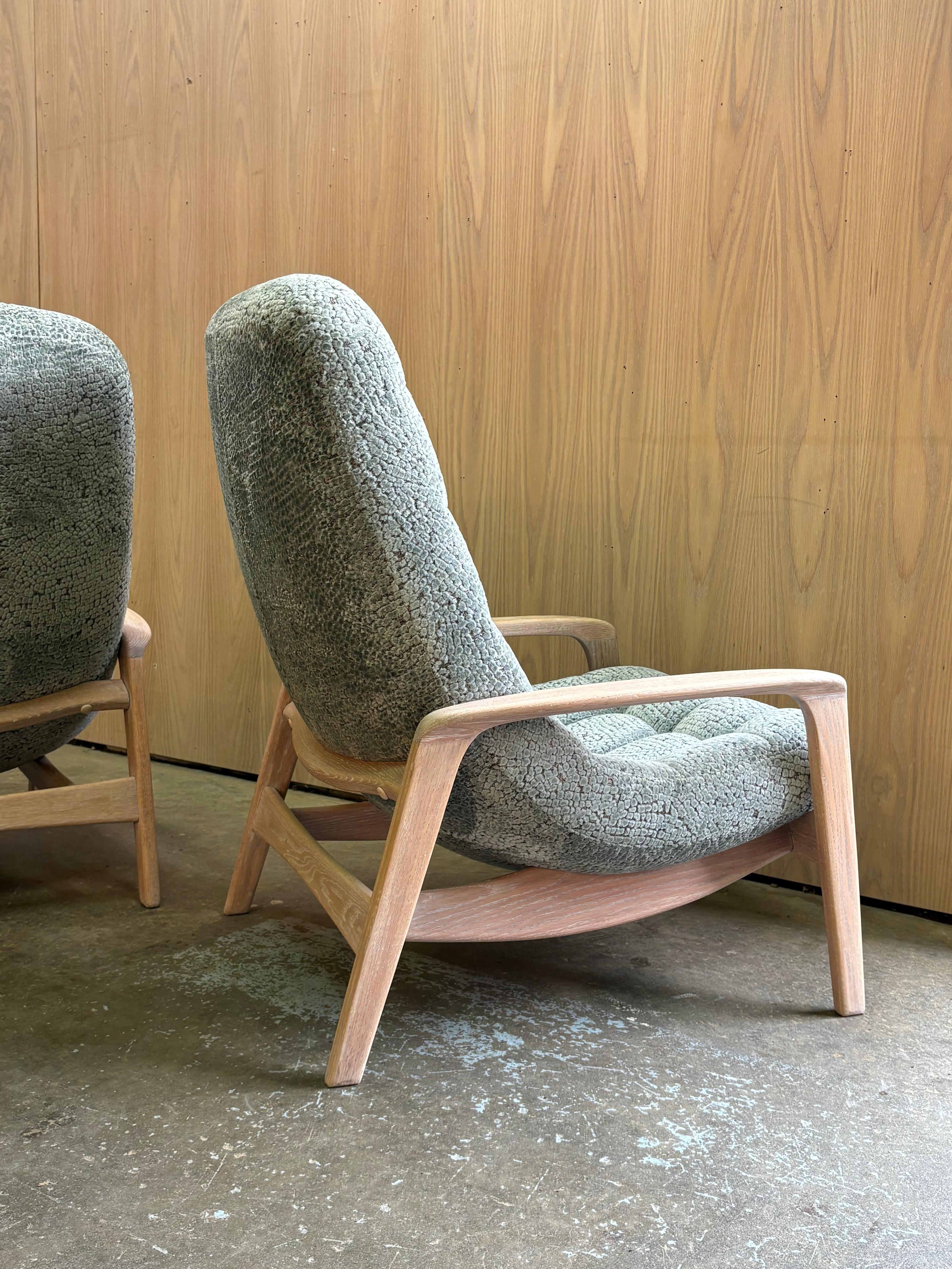 Paar 1960er R Huber Scoop Lounge Chairs im Angebot 2