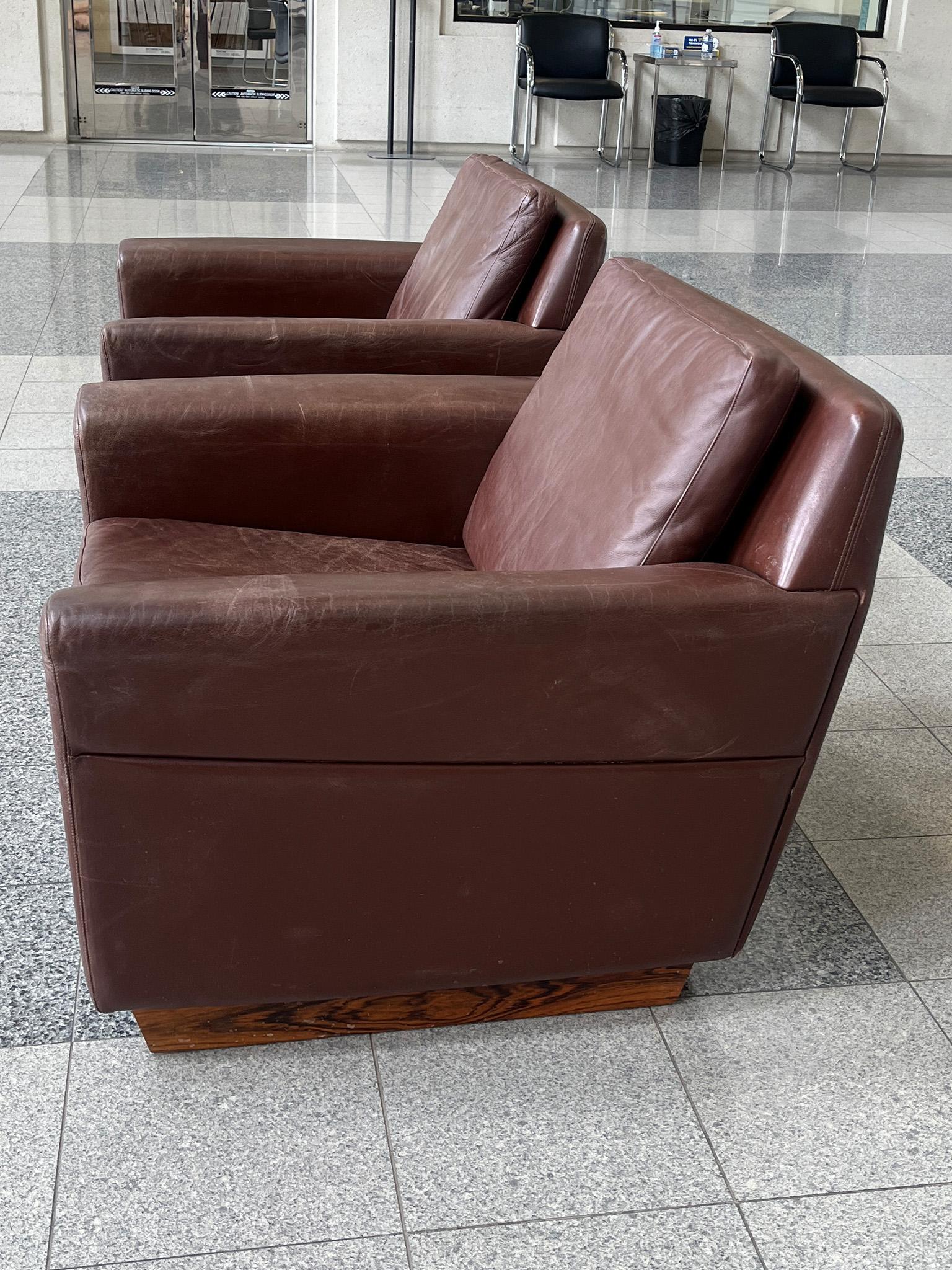 Scandinavian Modern Pair of 1960s Rosewood and Leather Armchairs by Georg Thams For Sale