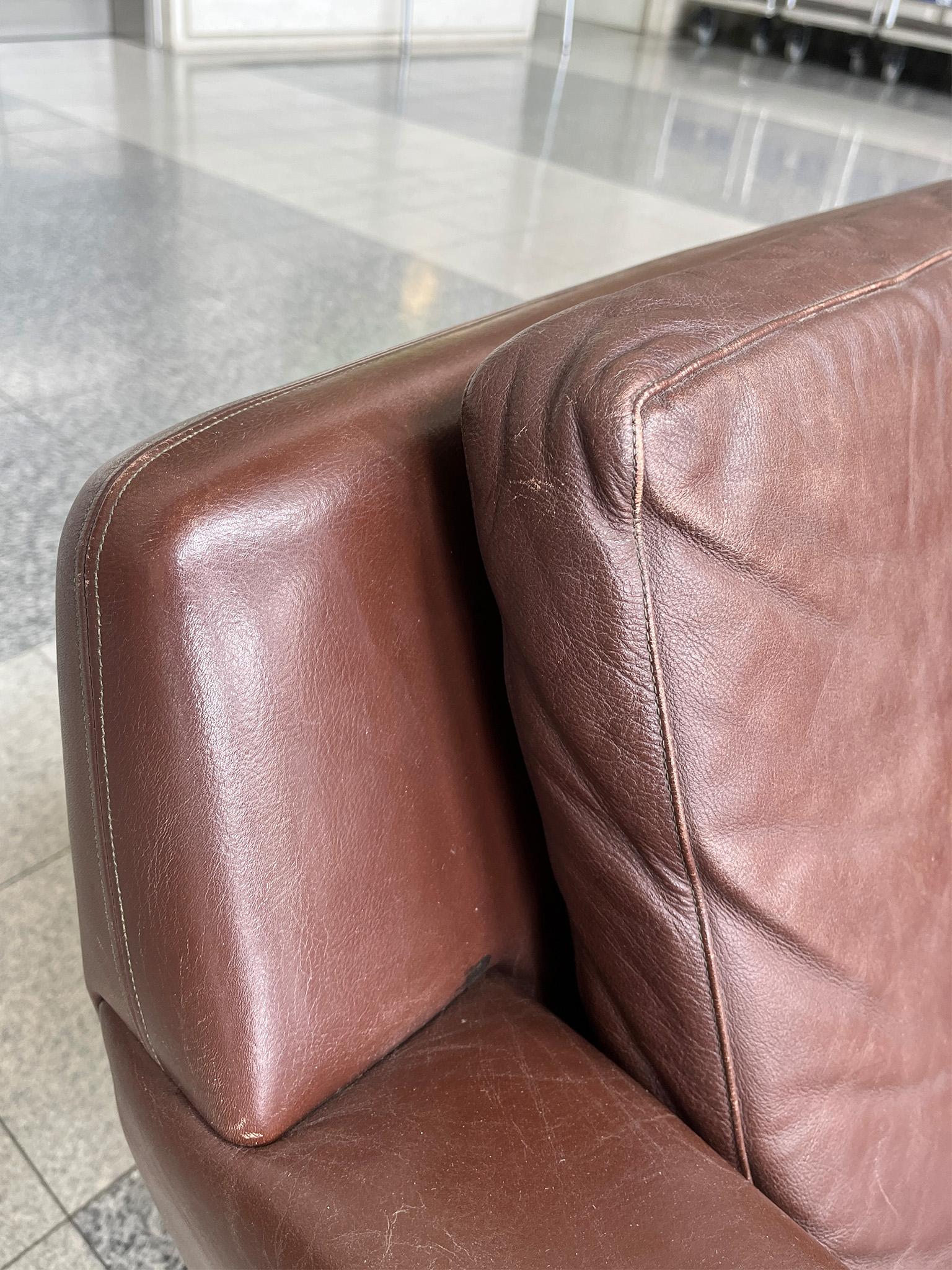 Danish Pair of 1960s Rosewood and Leather Armchairs by Georg Thams For Sale