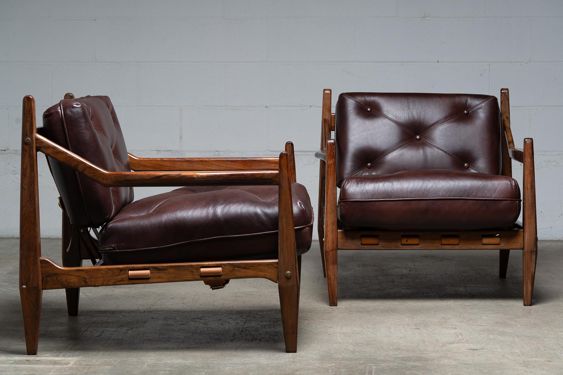 Pair of 1960s “Saci” Armchairs by Jean Gillon for WoodArt in Solid Jacaranda For Sale 1