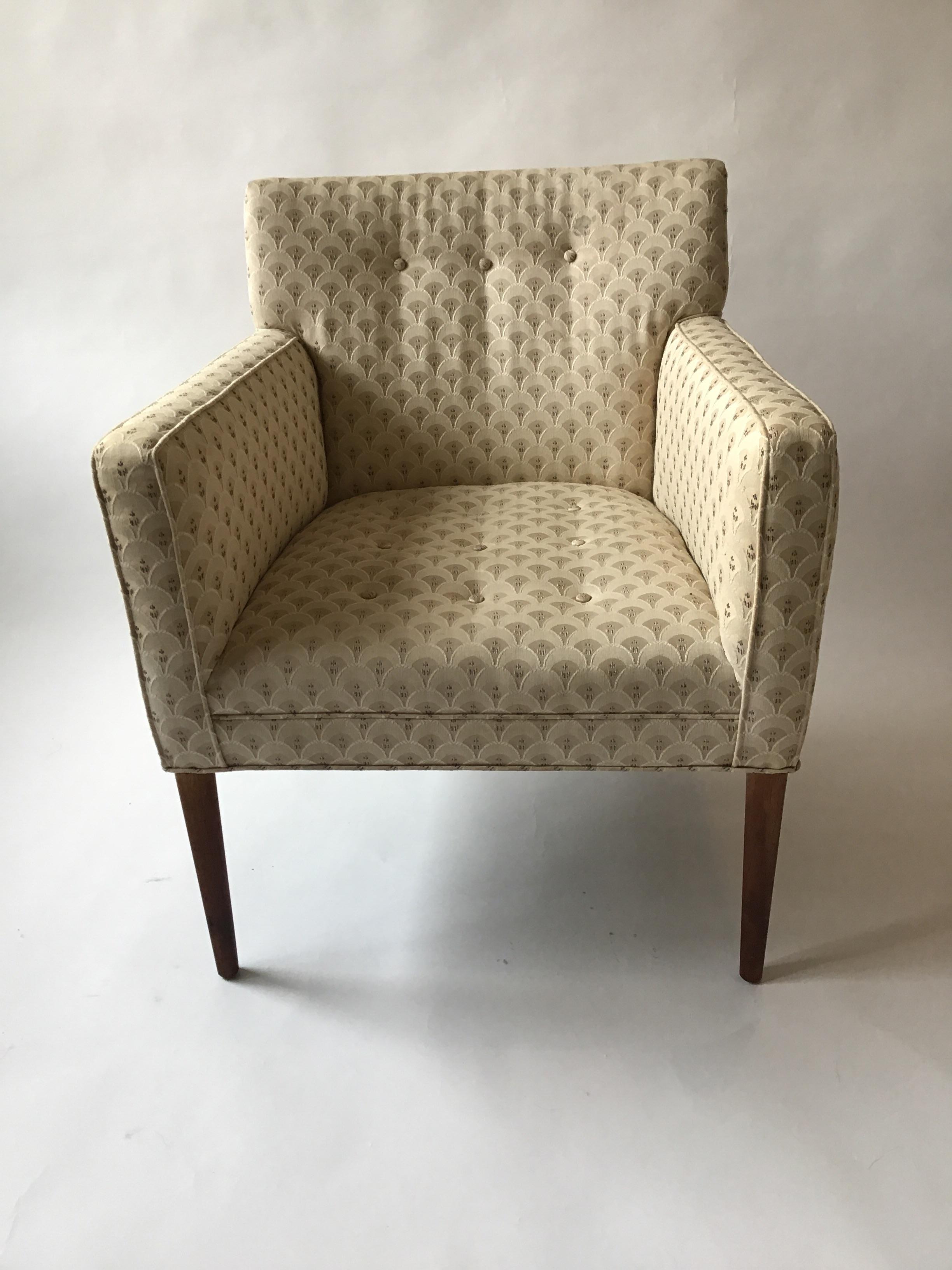 Pareja de sillones escandinavos de los años 60 con patas de teca en Bueno estado para la venta en Tarrytown, NY