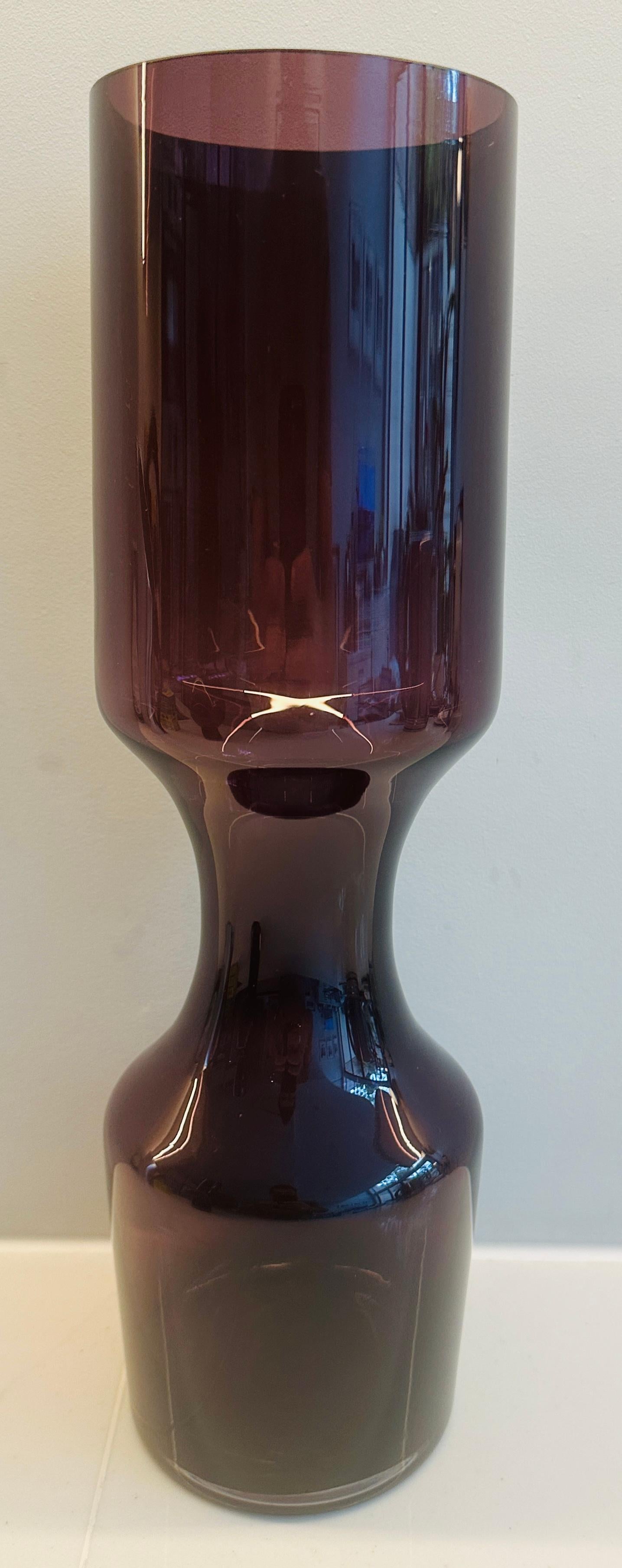 Coppia di vasi scandinavi in vetro viola degli anni '60 in stile Tamara Aladin Riihimaki in vendita 6