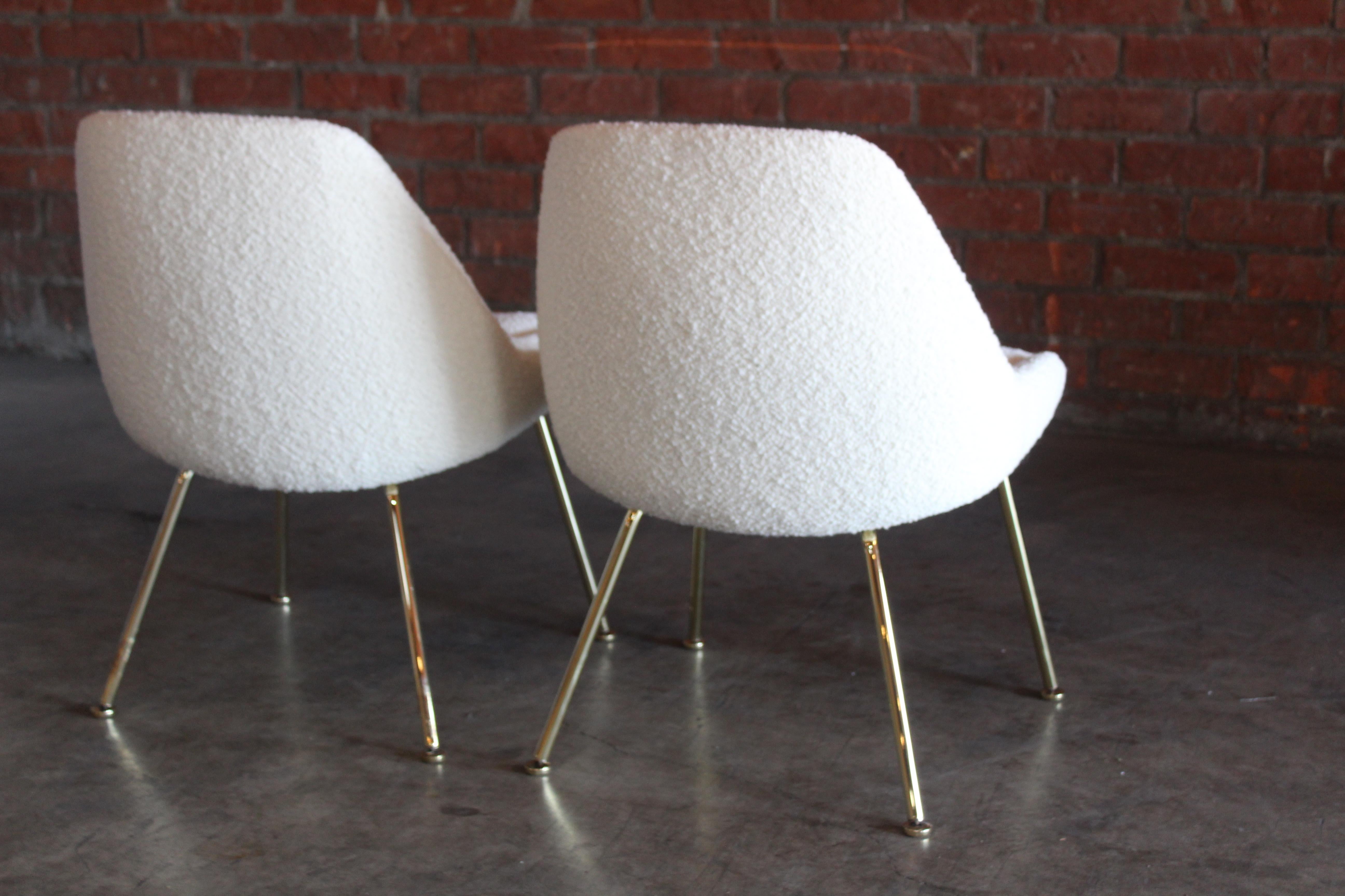 Pair of 1960s Side Chairs in Bouclé For Sale 6