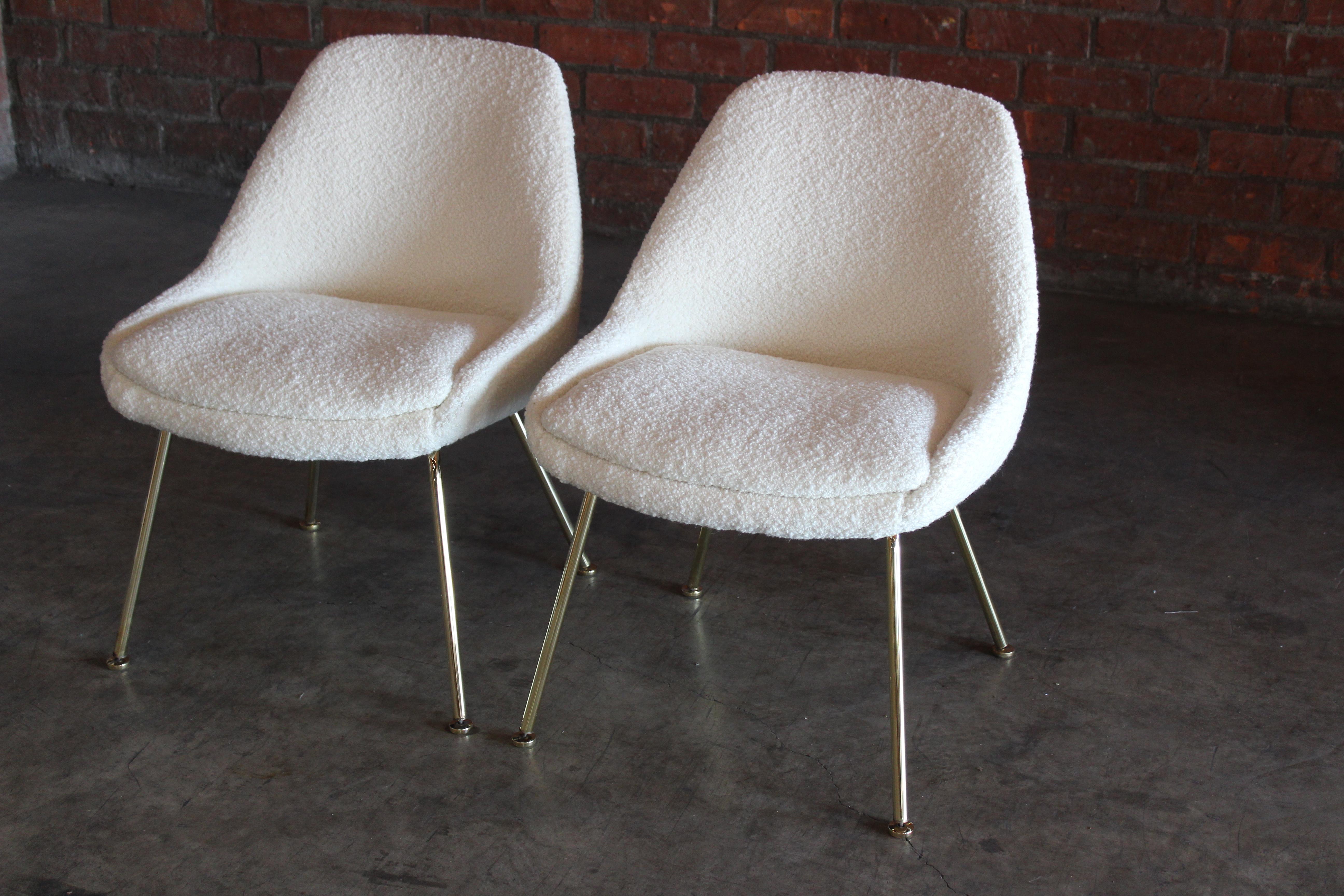 Mid-20th Century Pair of 1960s Side Chairs in Bouclé For Sale