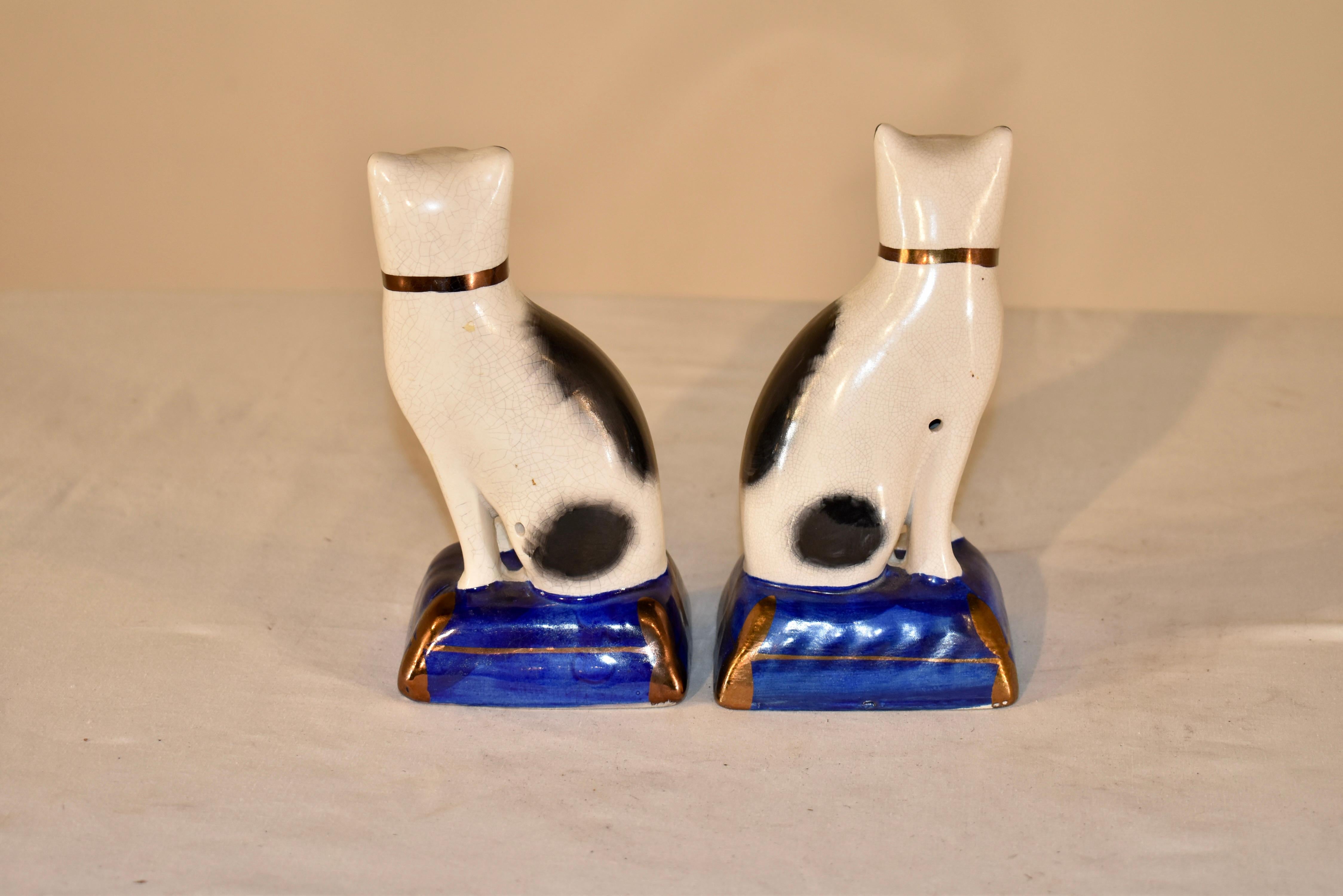 Pair of 1960's Staffordshire Cat Figures In Good Condition In High Point, NC