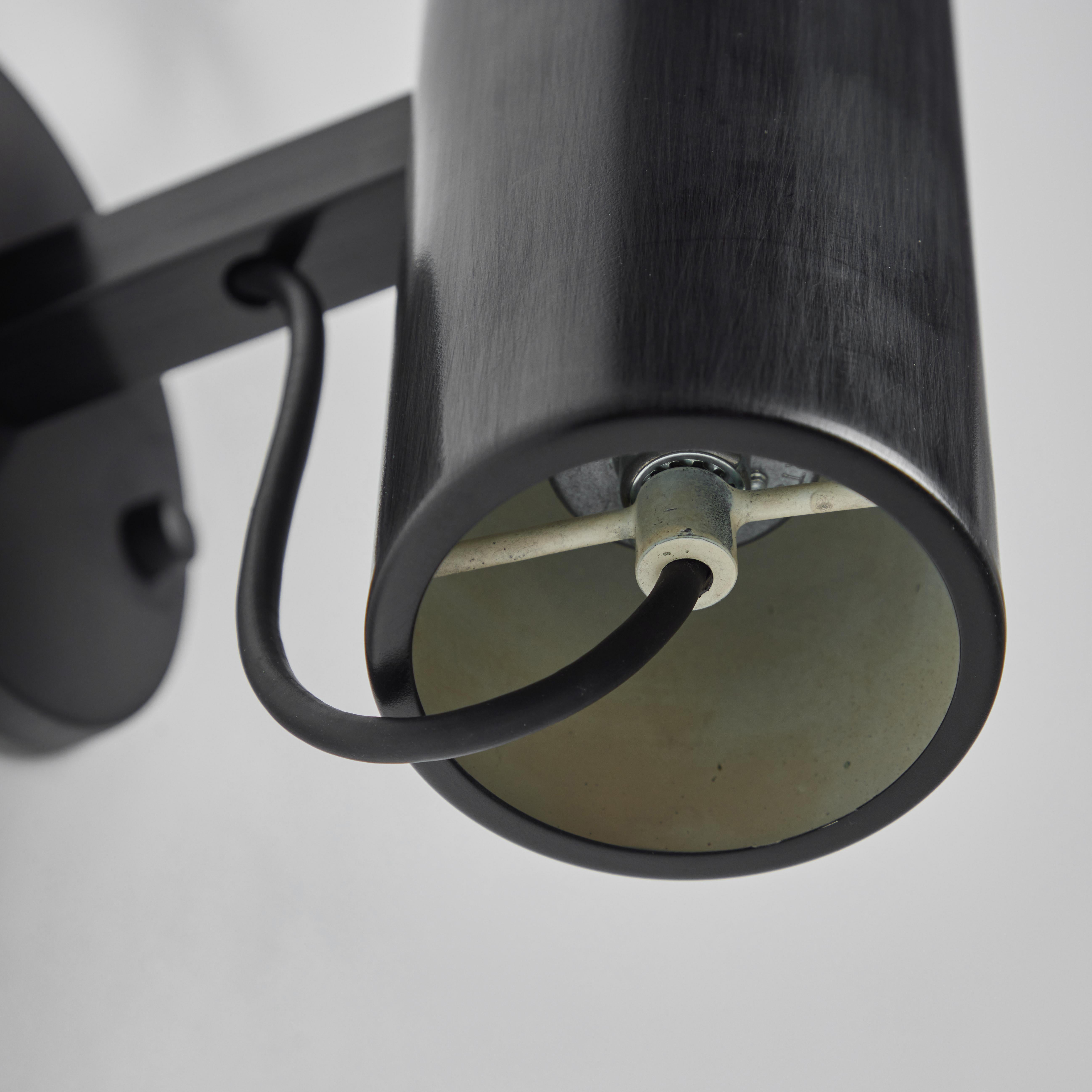 Paire de lampes murales à diffuseur à facettes Stilnovo des années 1960 en vente 2