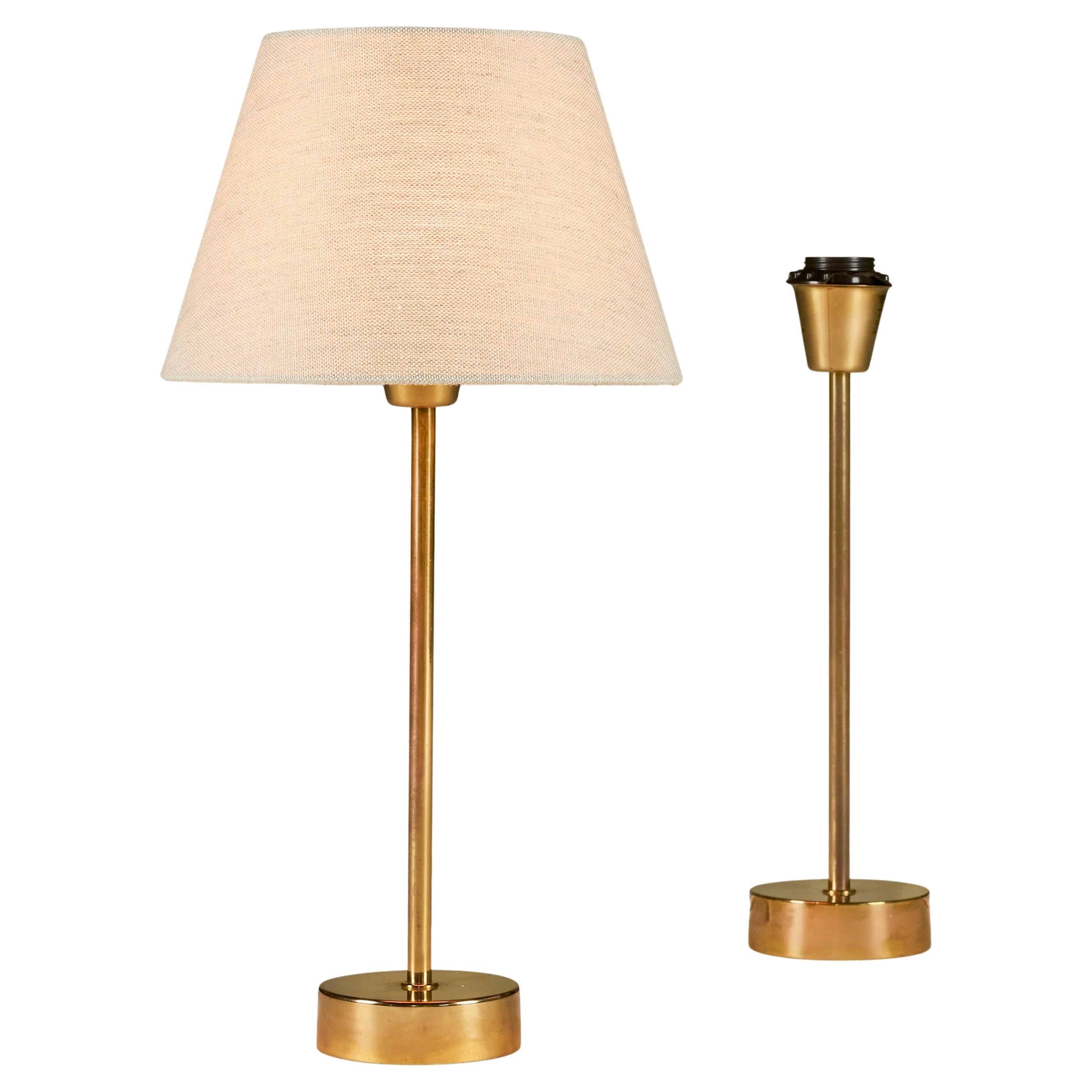 Pair of 1960s Swedish Bergboms table lamps in brass For Sale