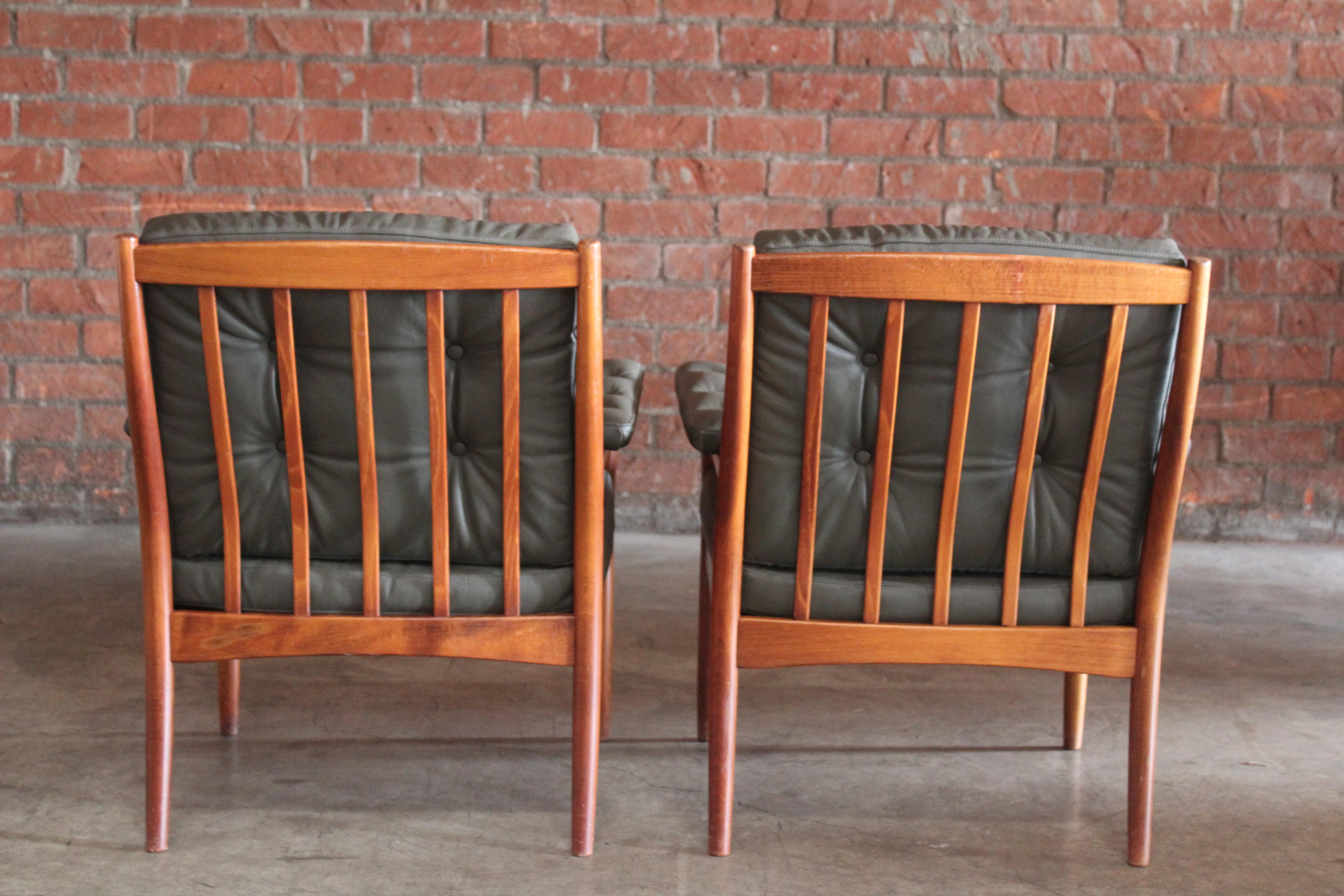 Pair of 1960s Swedish Lounge Chairs 5