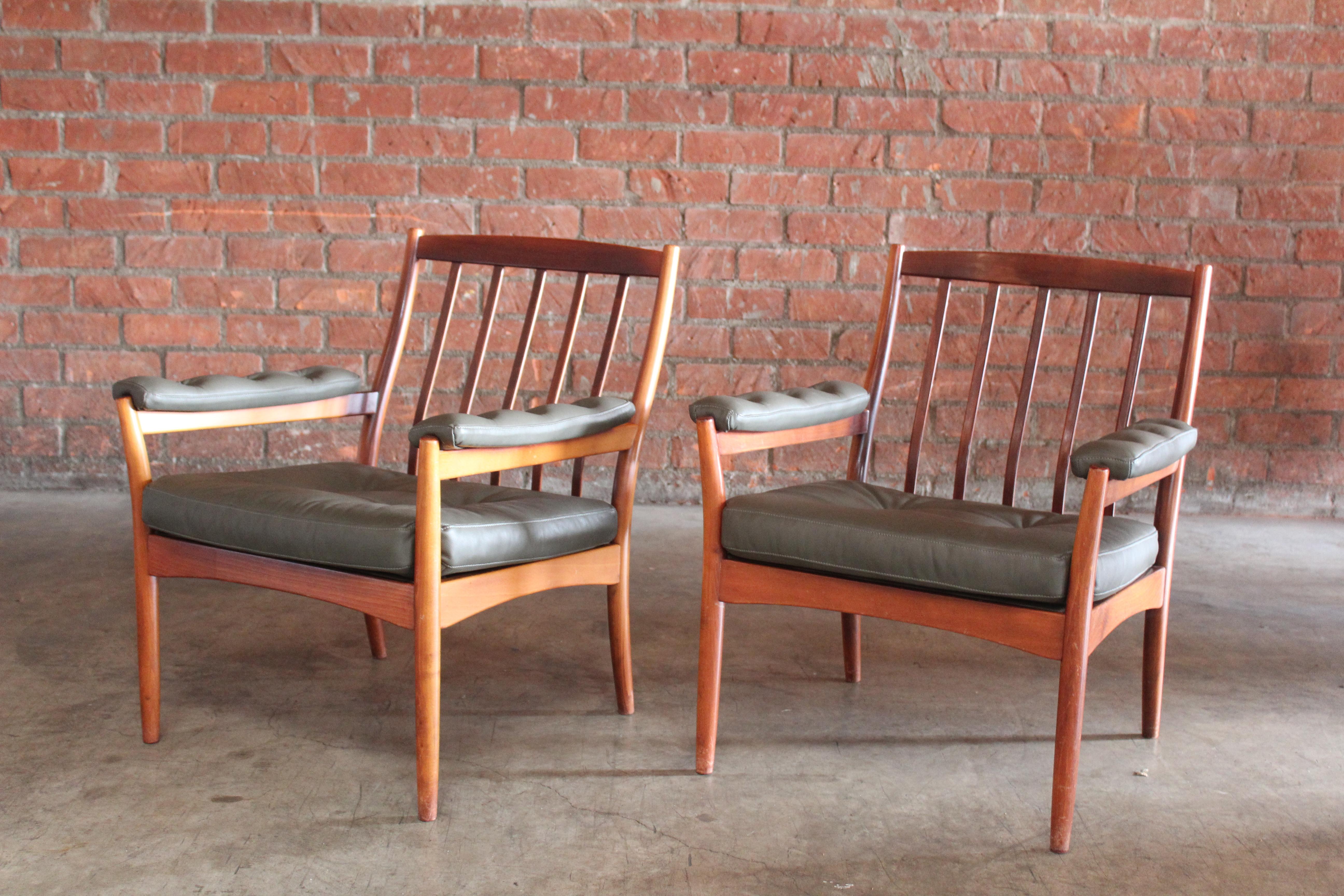 Pair of 1960s Swedish Lounge Chairs 2