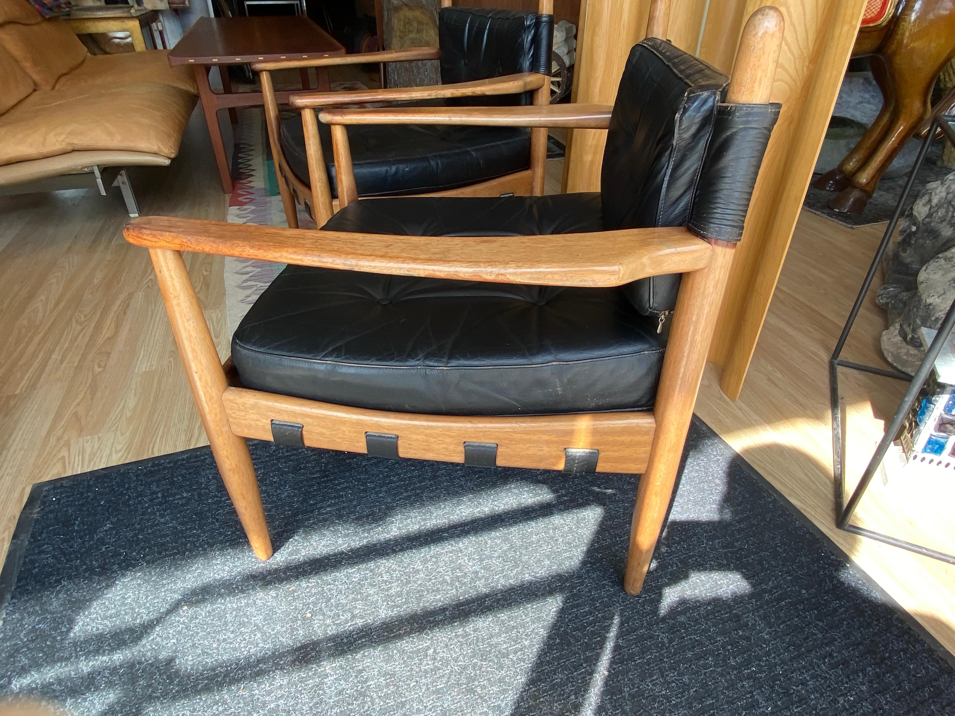 Pair of 1960s Swedish Mid-Century Modern Eric Merthen Lounge Chairs 4