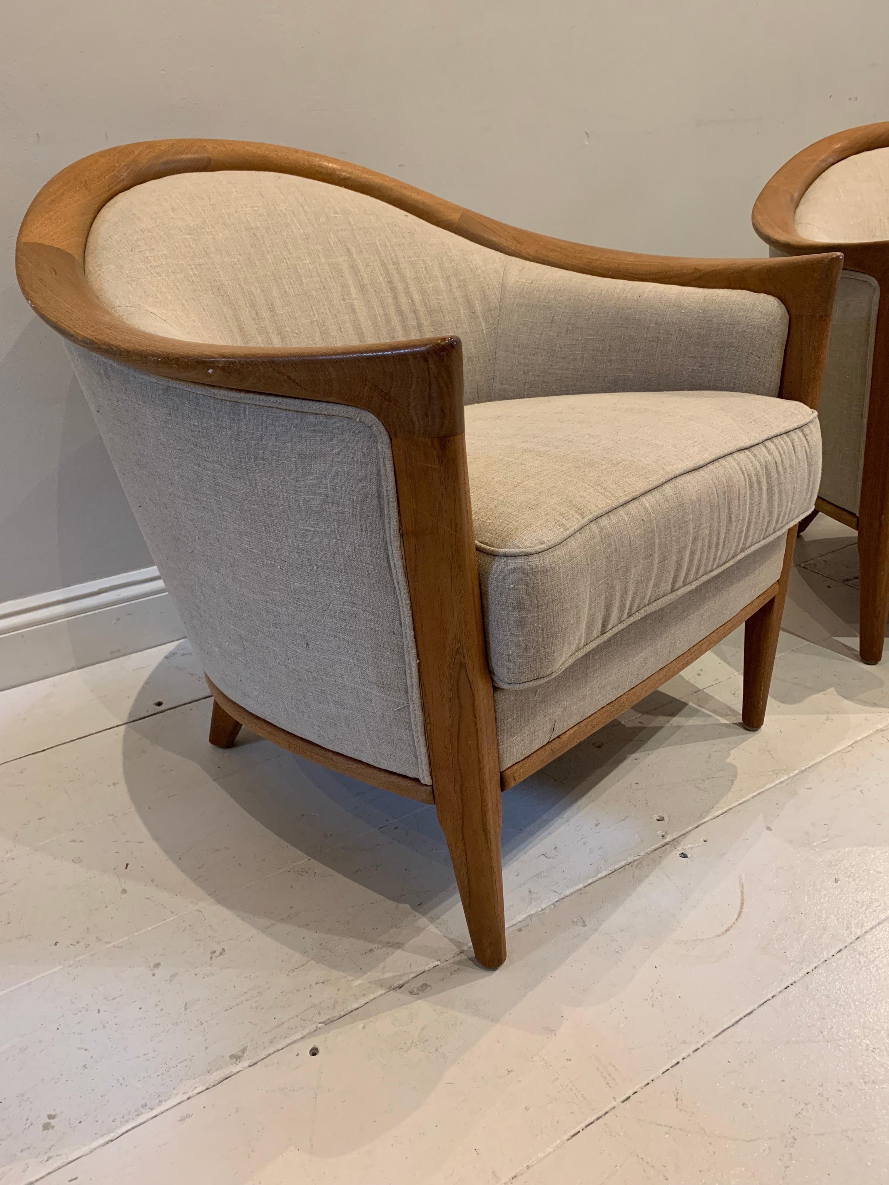 Bleached Pair of 1960s Swedish Oak Curved Armchairs Reupholstered in a Neutral Linen For Sale