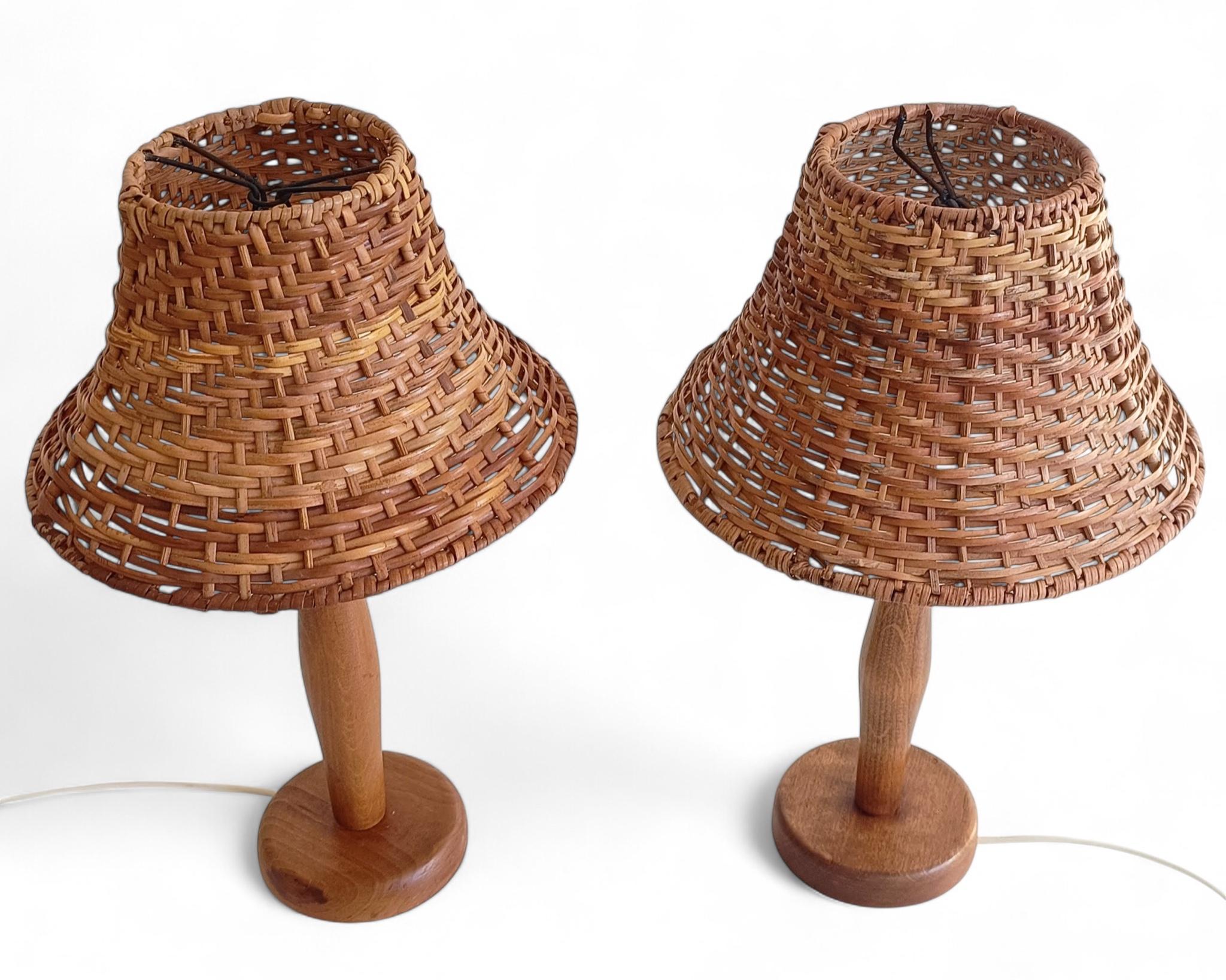 Osier Paire de lampes de table en pin suédois des années 1960 par Ikea - Mid-Century Organic Modern en vente