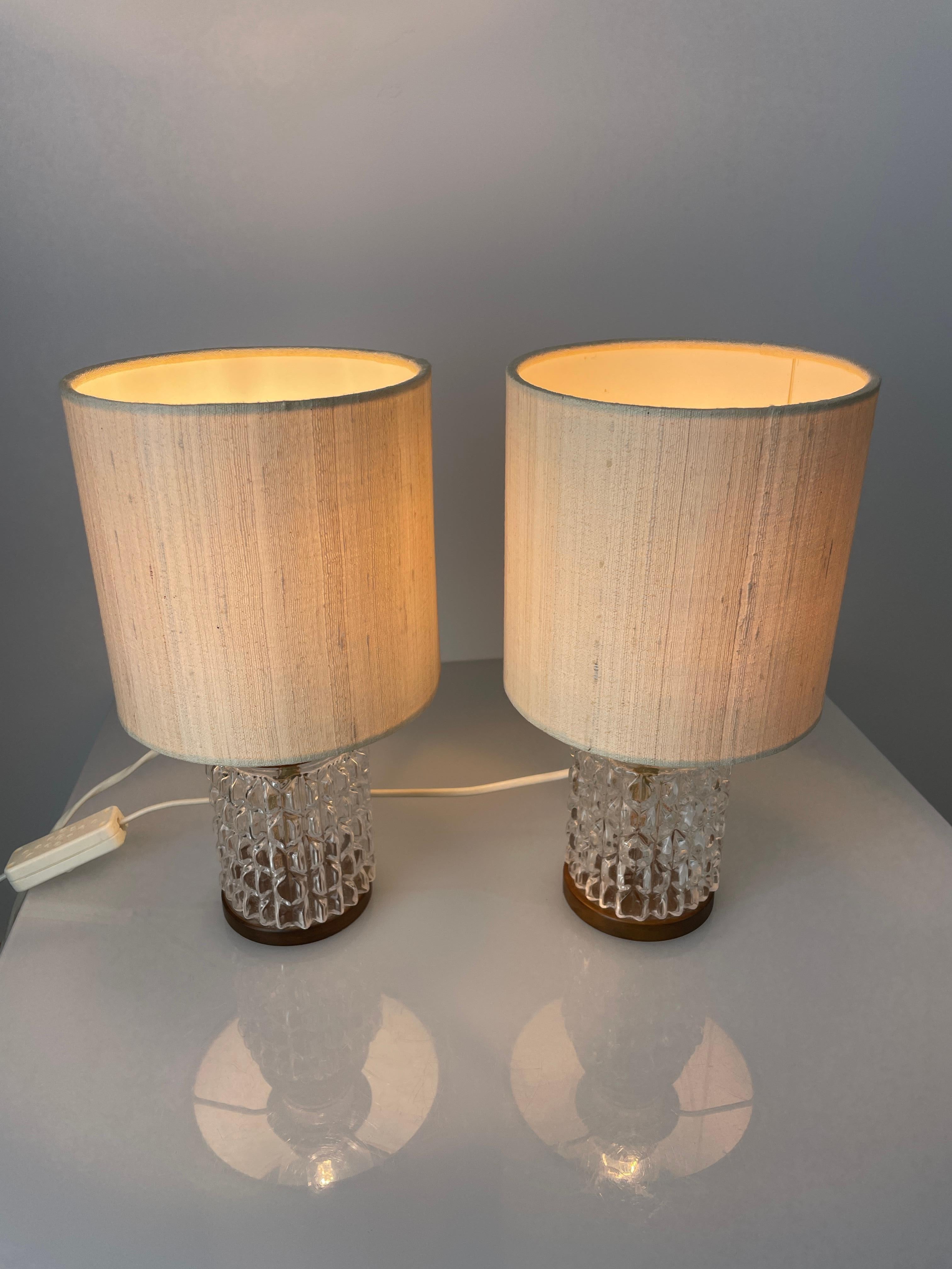 Paire de lampes de table de chevet suisses des années 1960 en vente 2