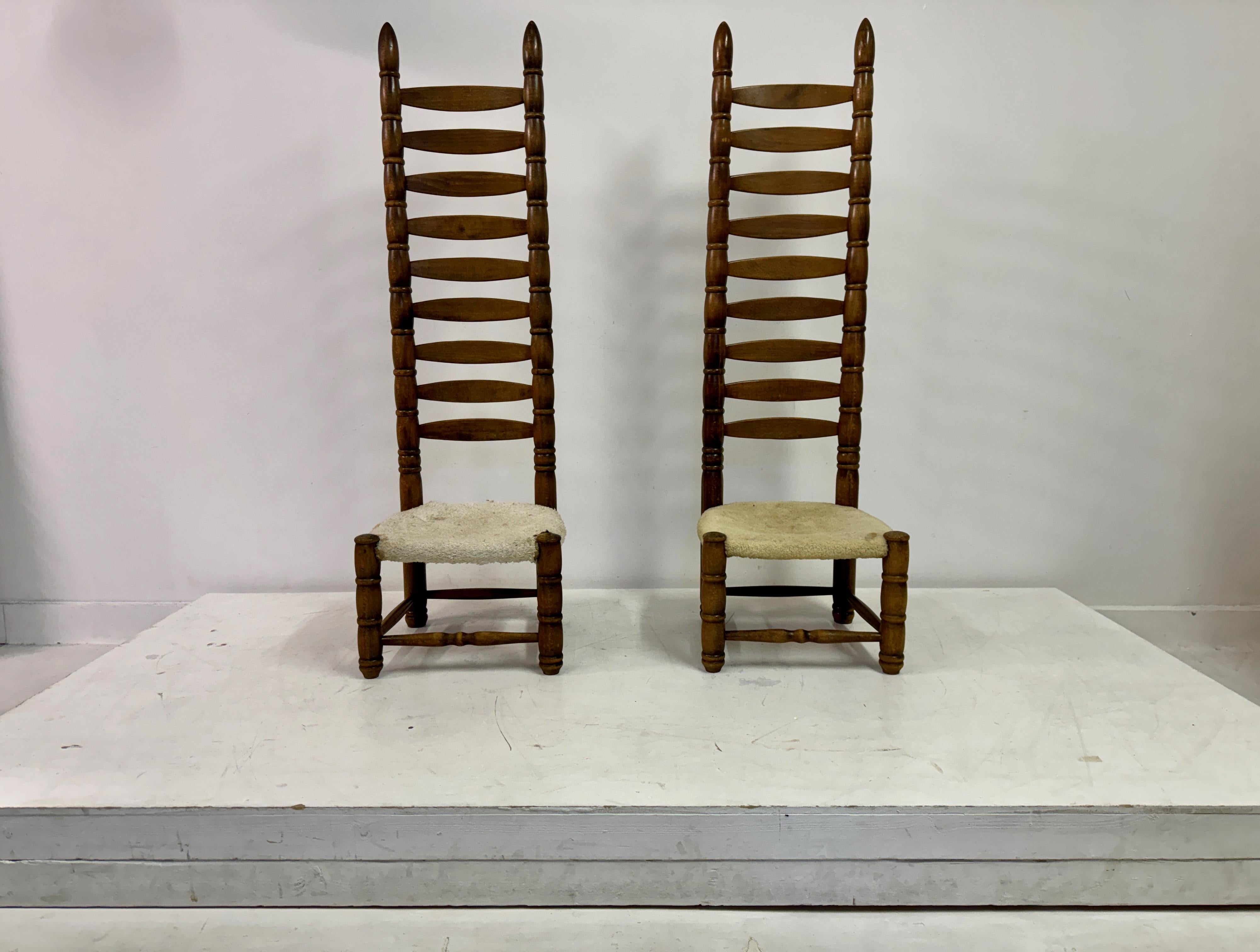 Pair of chairs

With tall ladderbacks

Upholstery is worn and can be changed before sale at cost.

Seat height 32cm

1960s Europe


