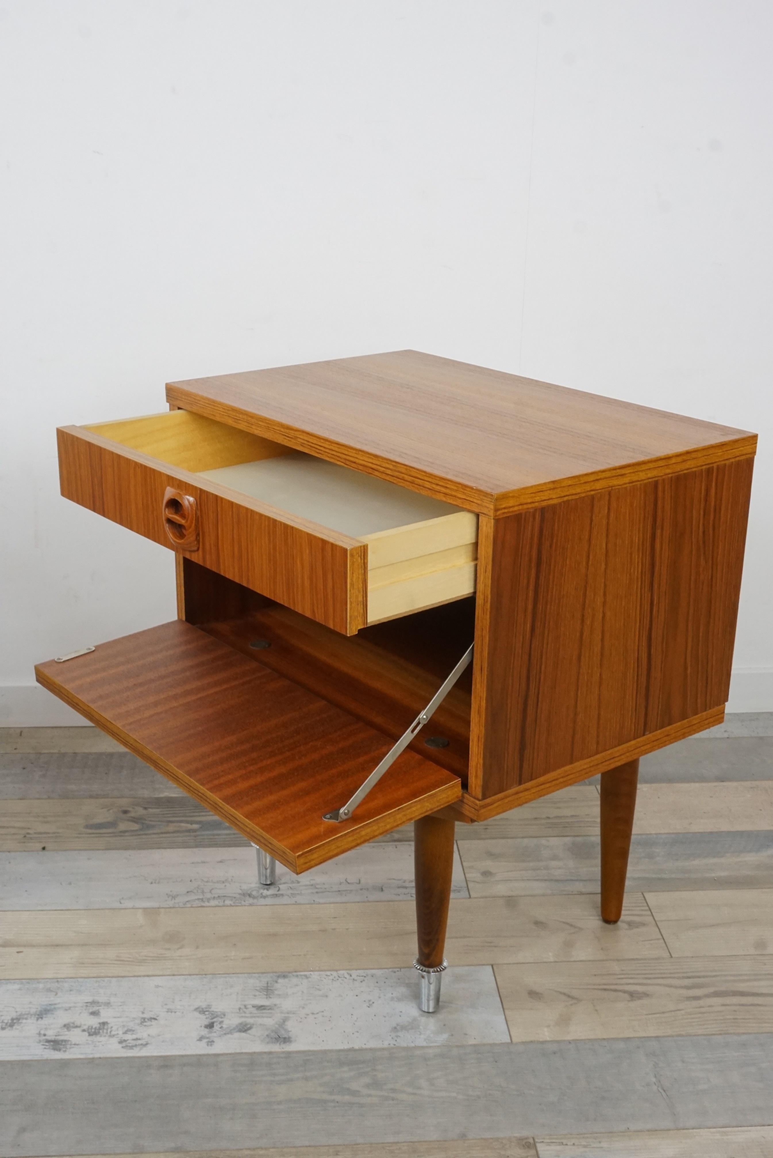 Pair of 1960s Teak Wooden Bedside Tables In Excellent Condition In Tourcoing, FR