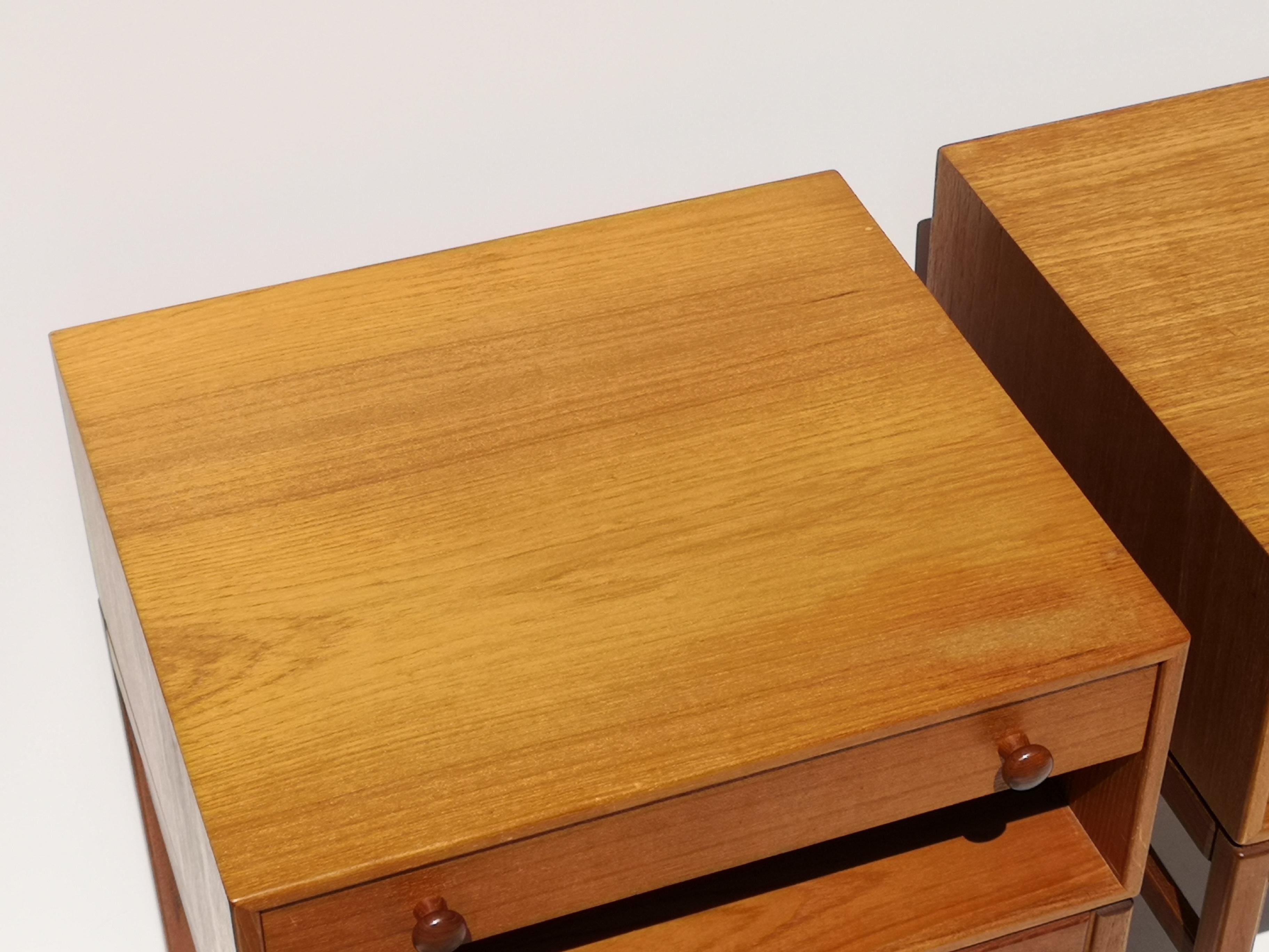 Pair of 1960s Tingstroms Teak Nightstands / Bedside / Side / End Tables im Zustand „Gut“ in Victoria, BC