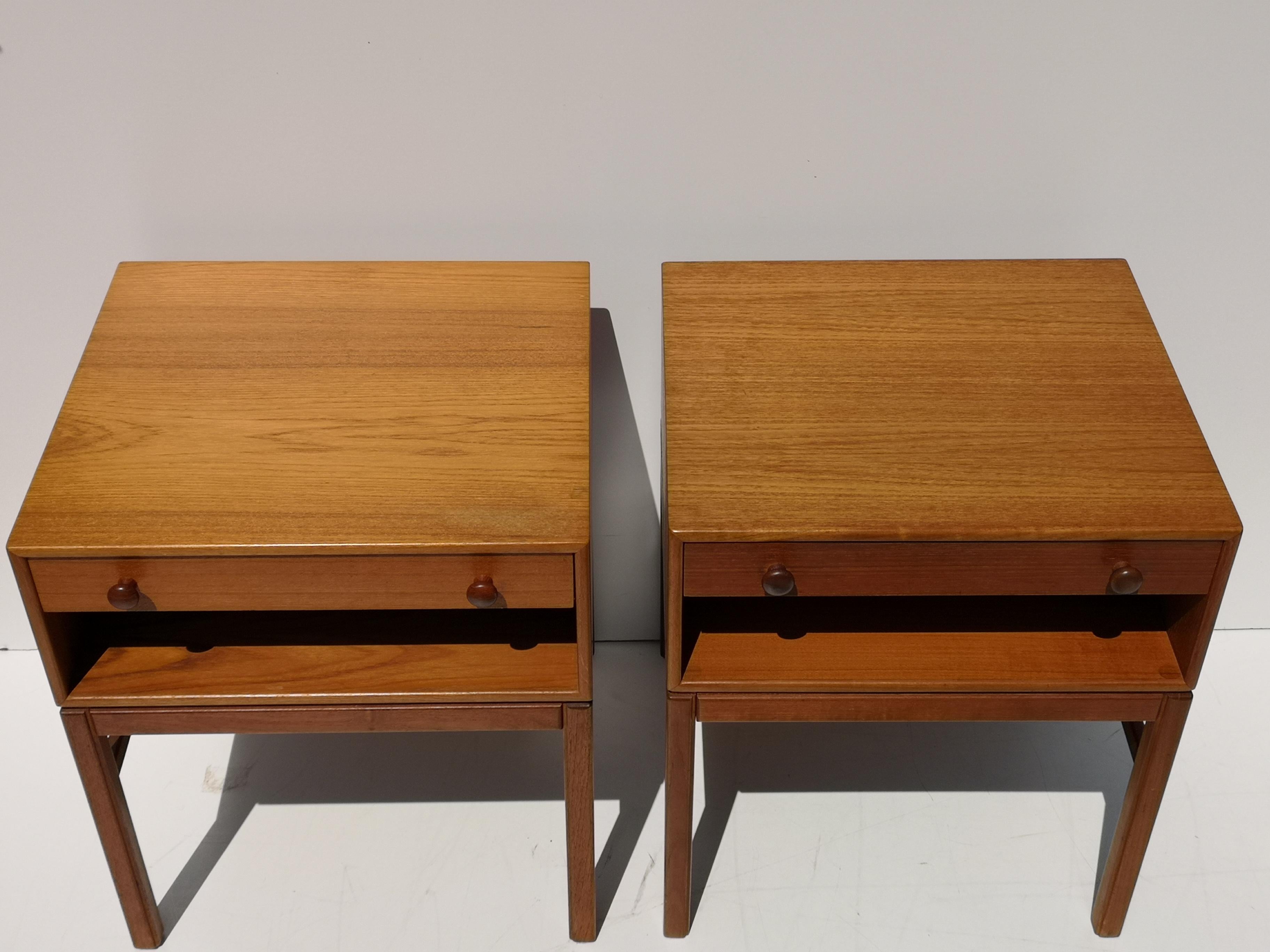 Pair of 1960s Tingstroms Teak Nightstands / Bedside / Side / End Tables (Teakholz)