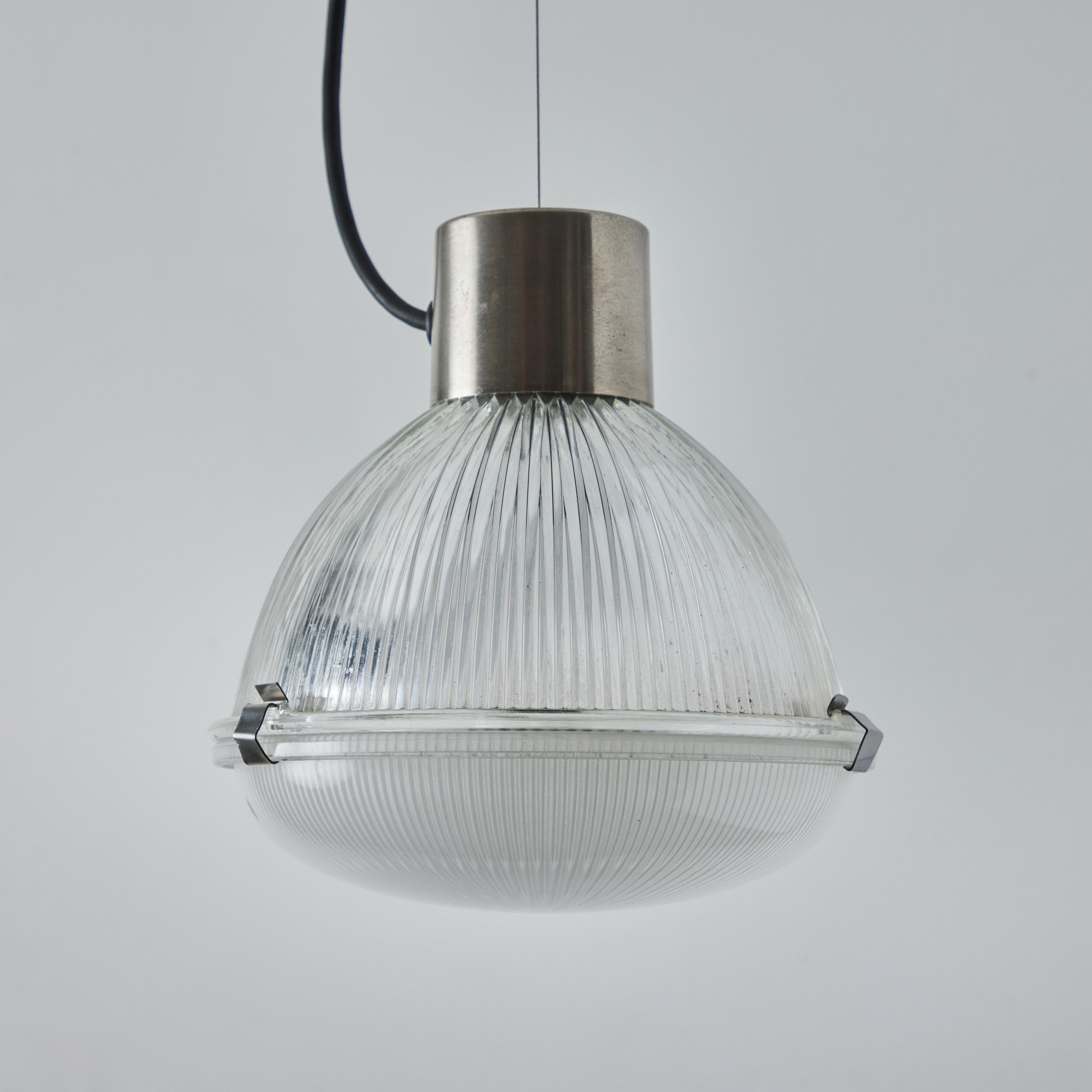 Paire de lampes à suspension Tito Agnoli en verre et métal des années 1960 pour O-Luce en vente 1