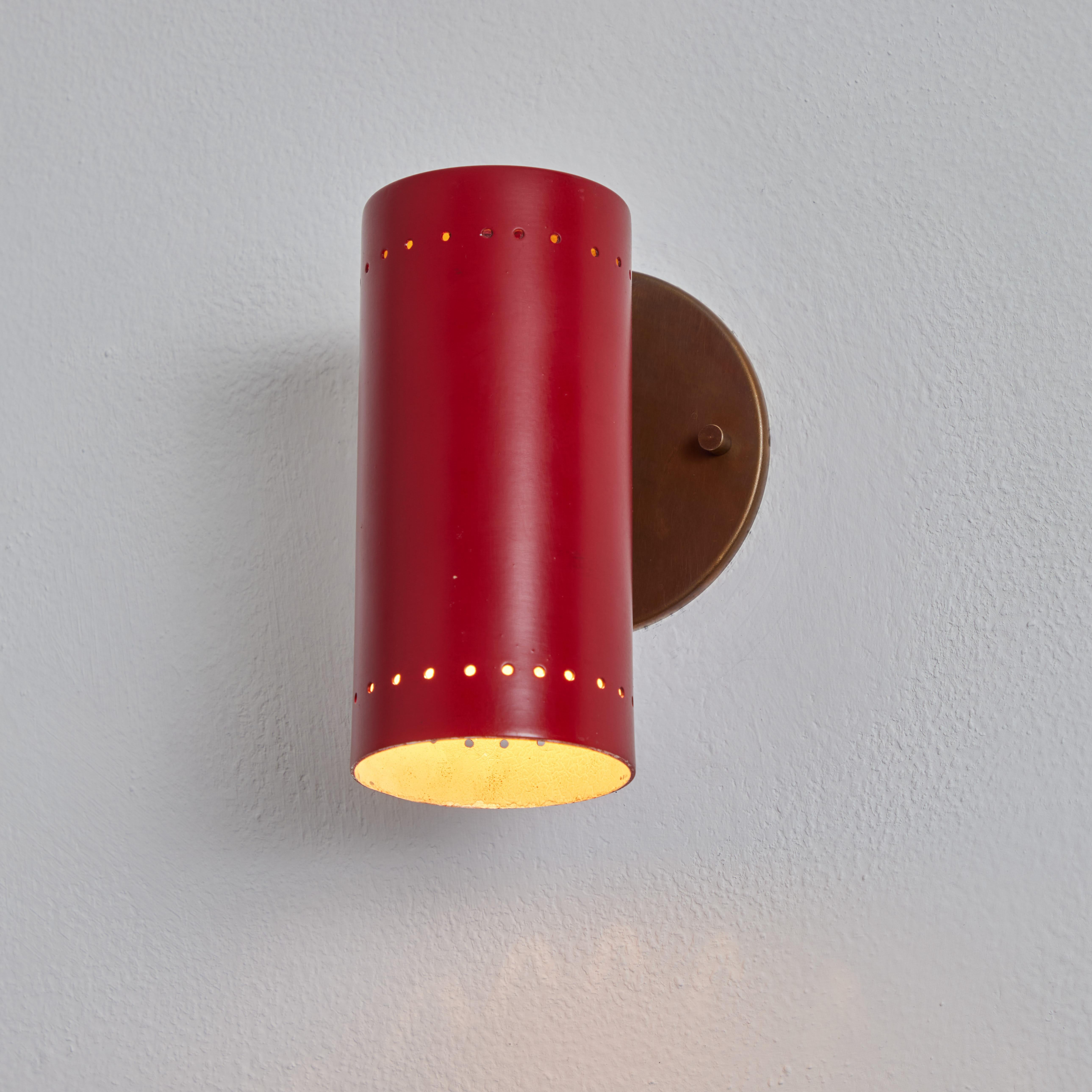 Mid-Century Modern Pair of 1960s Tito Agnoli Red and Brass Articulating Sconces for O-Luce For Sale