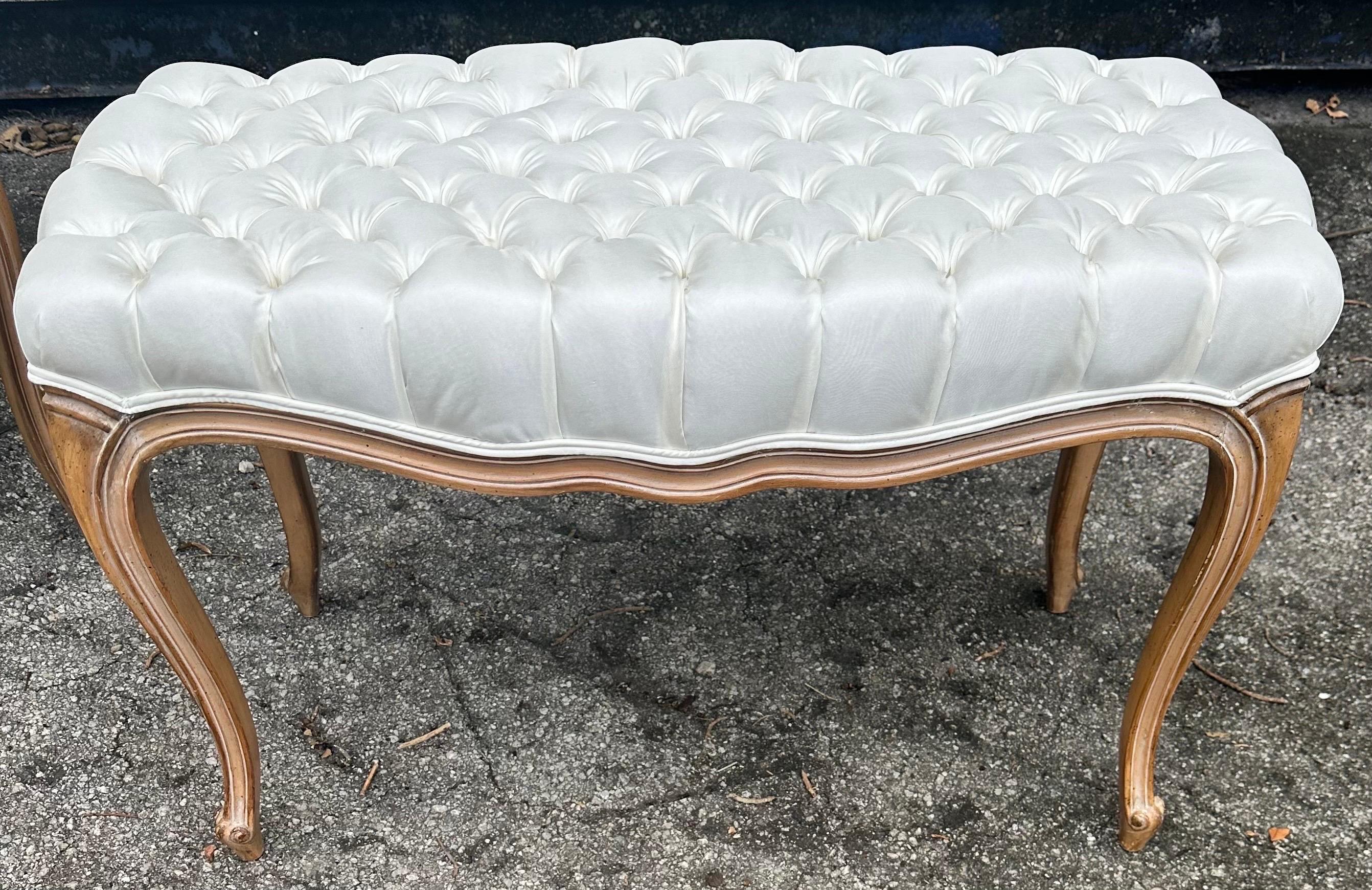Pair of 1960’s tufted Italian Benches For Sale 1