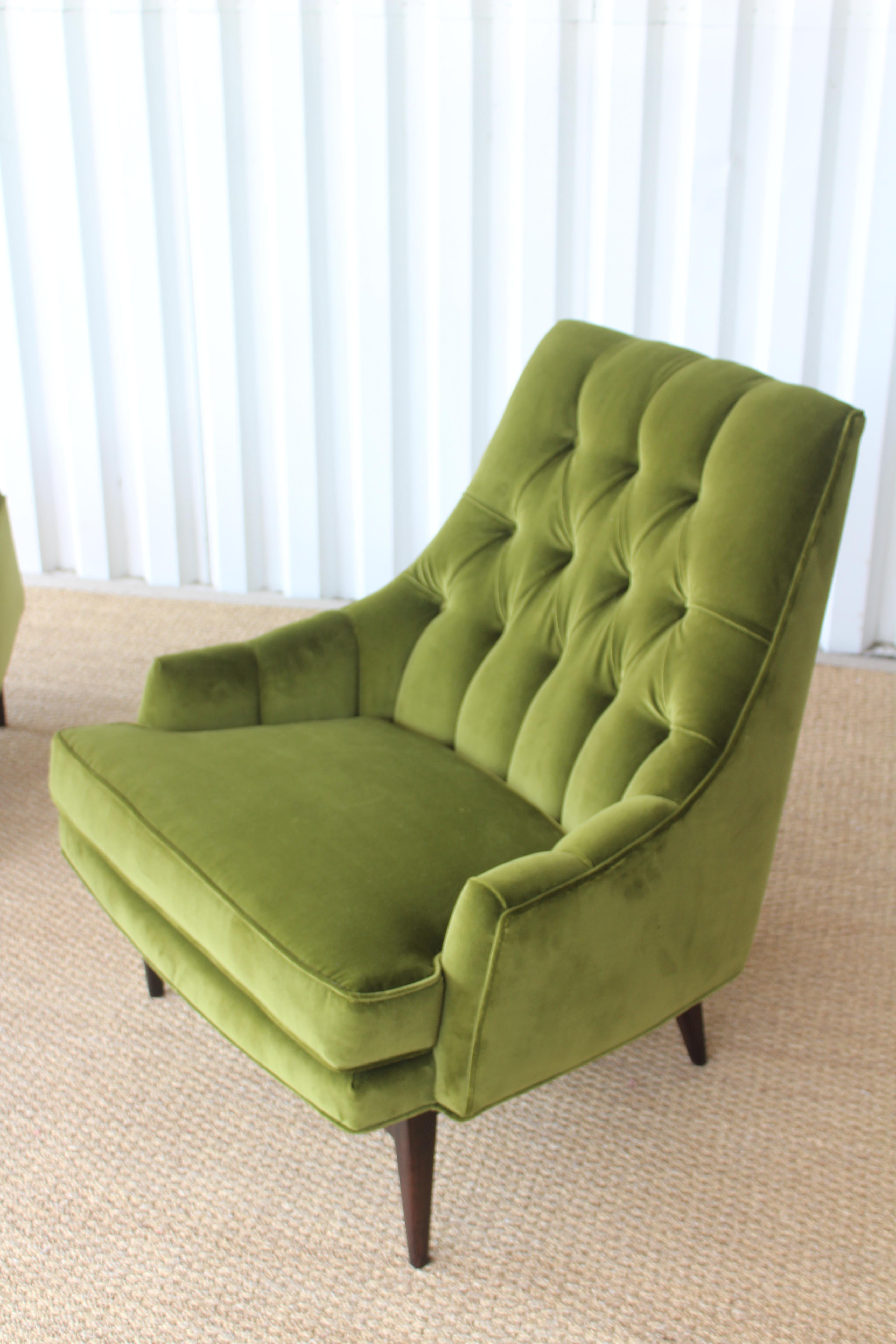 Pair of 1960s Velvet Tufted Lounge Chairs 13